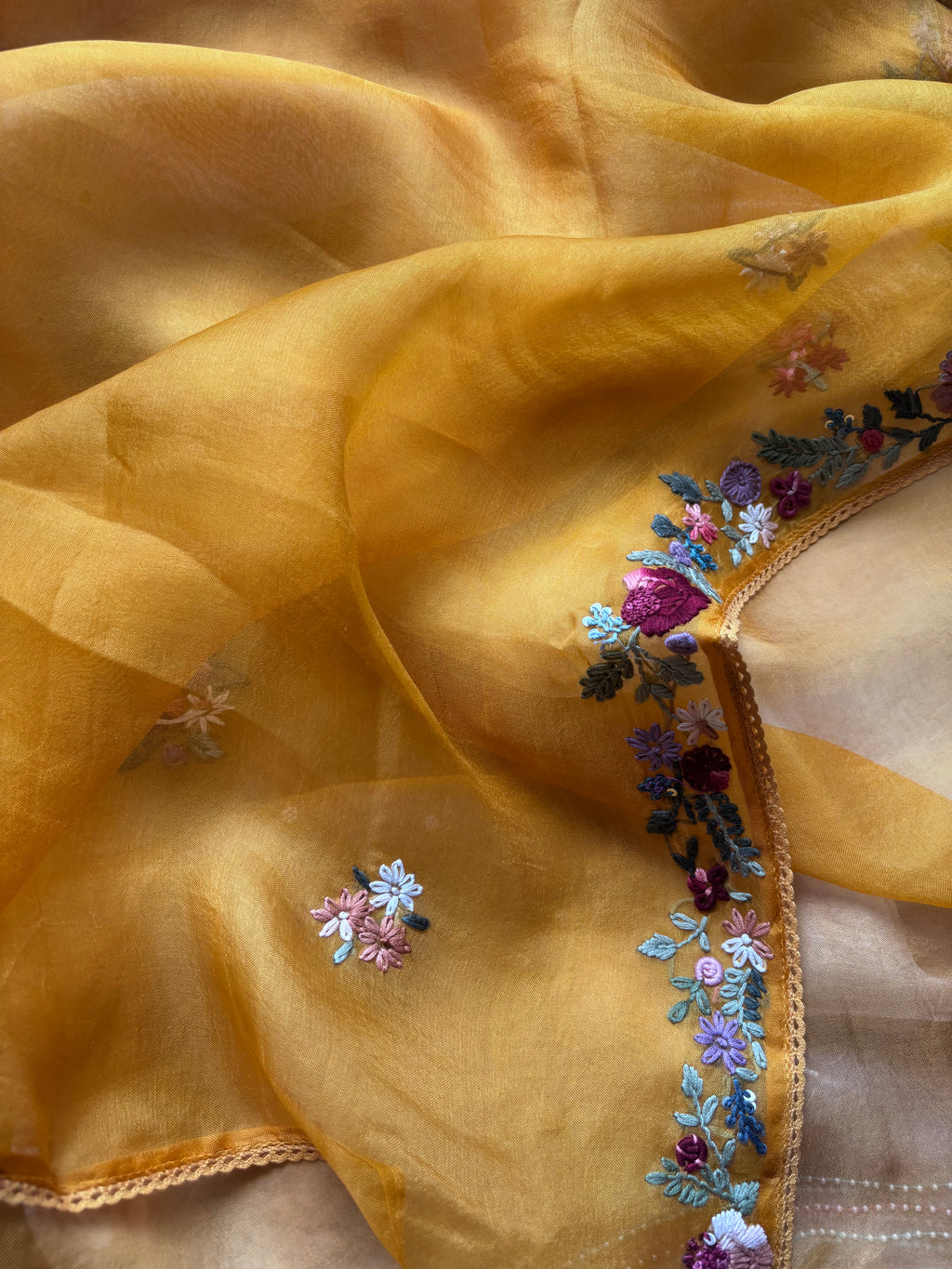 Vaarya Veil Pure Organza Unstitched Suit
