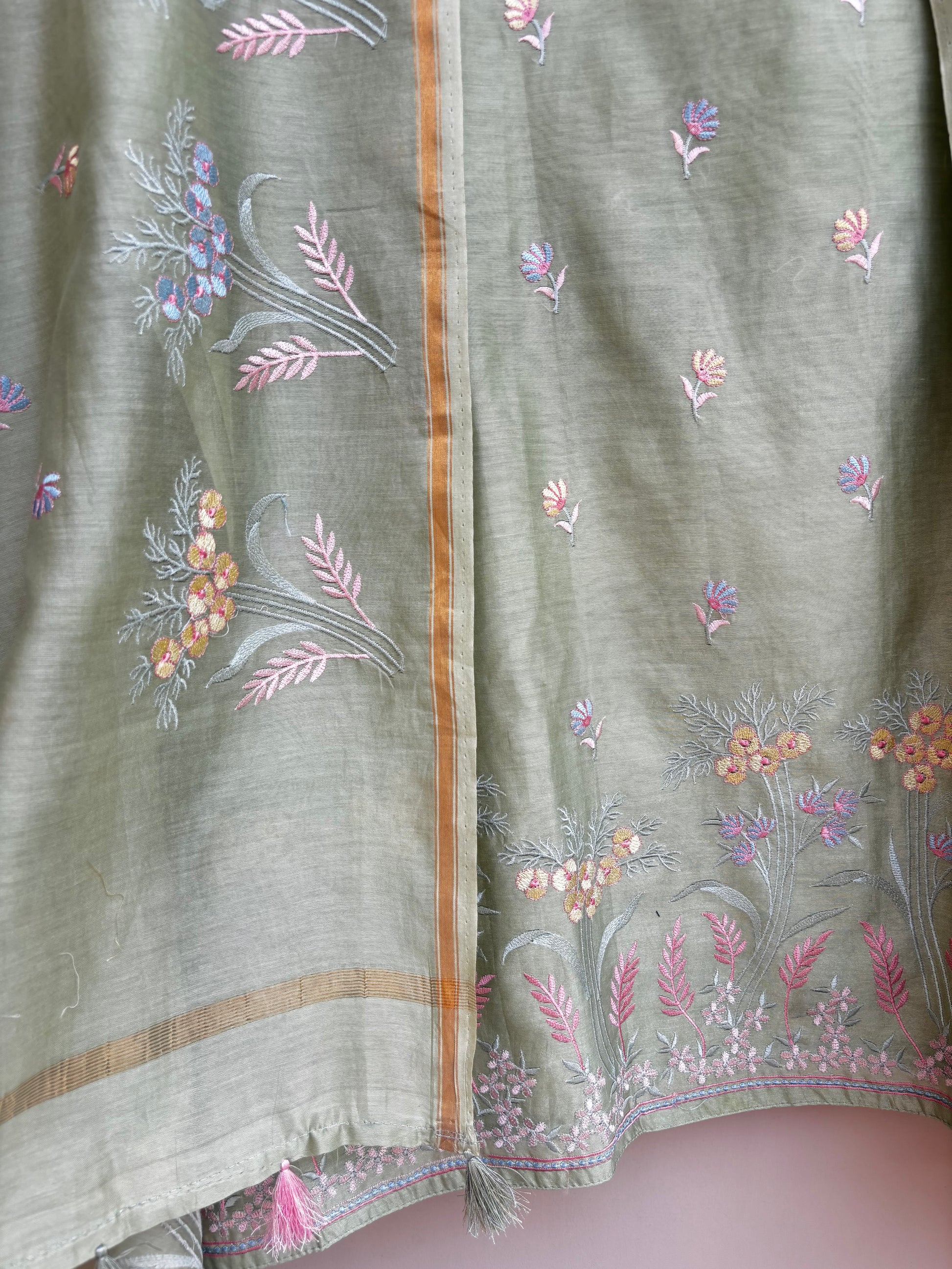 Pista Petals Unstitched Suit