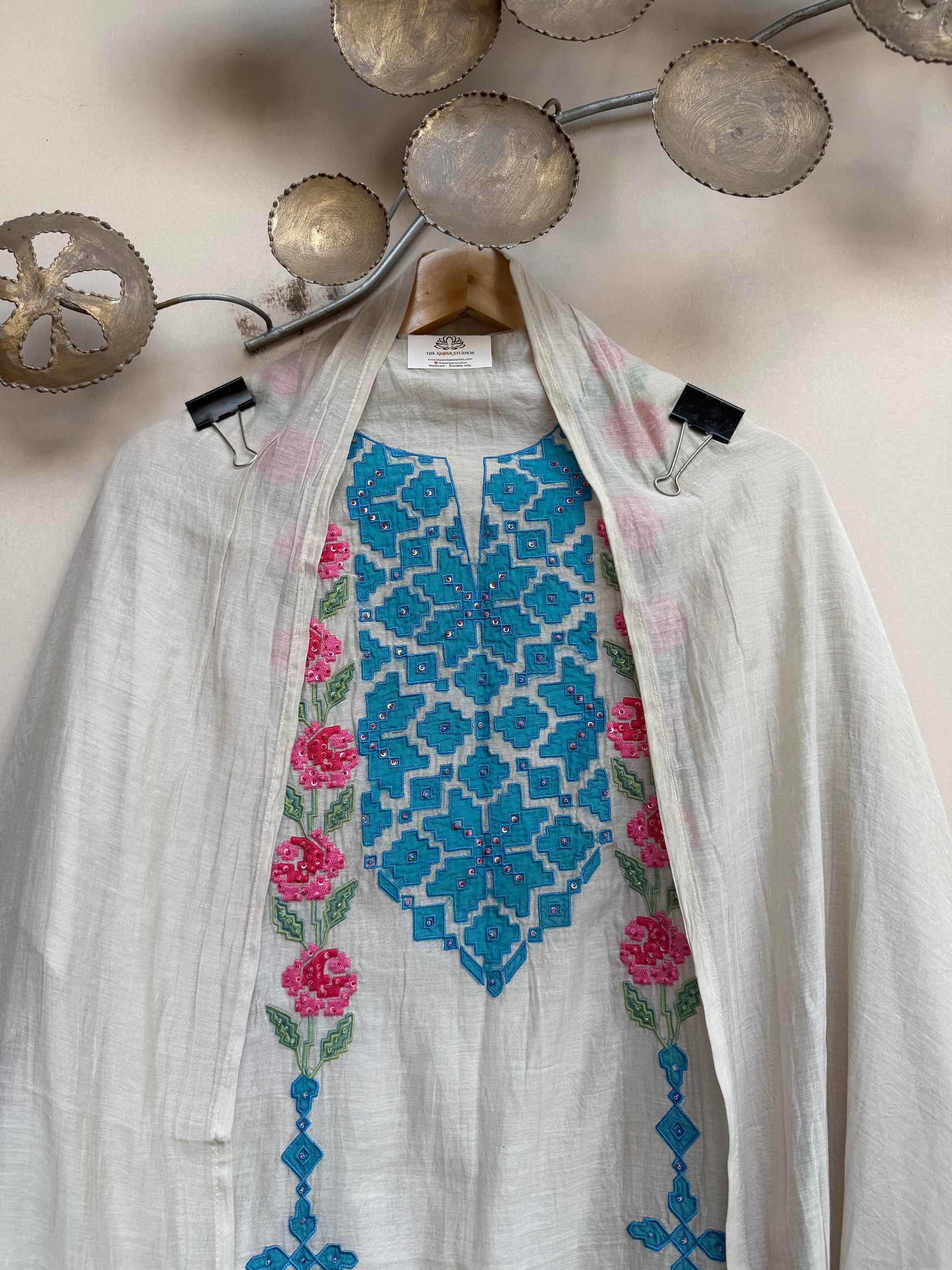 Haya Appliqué Unstitched Suit