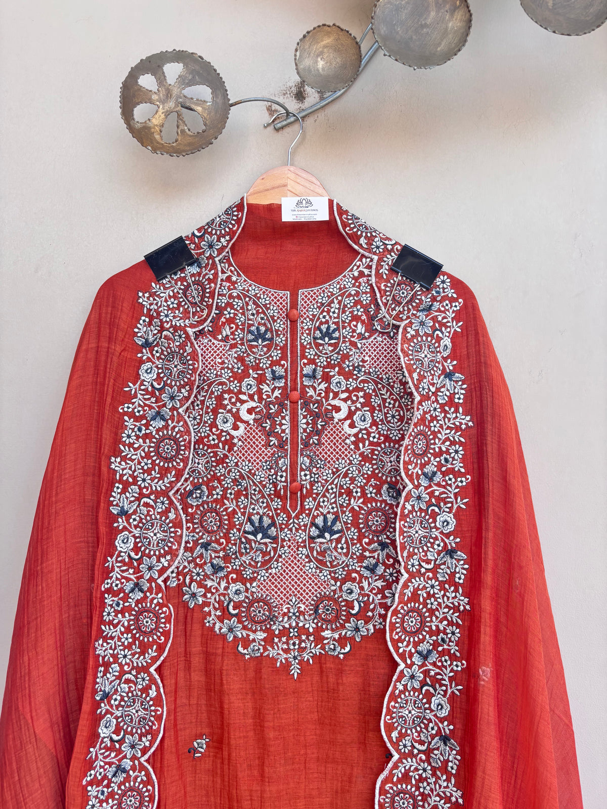 Lameesa Luxe Mulmul Chanderi Unstitched Suit