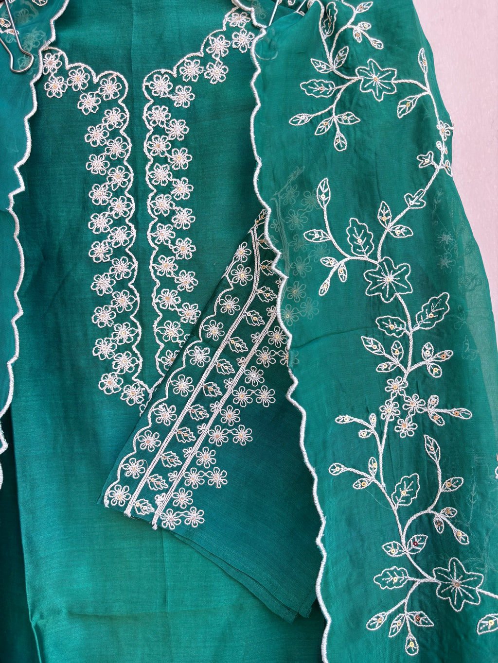 Ainoor Chanderi Silk Unstitched Suit