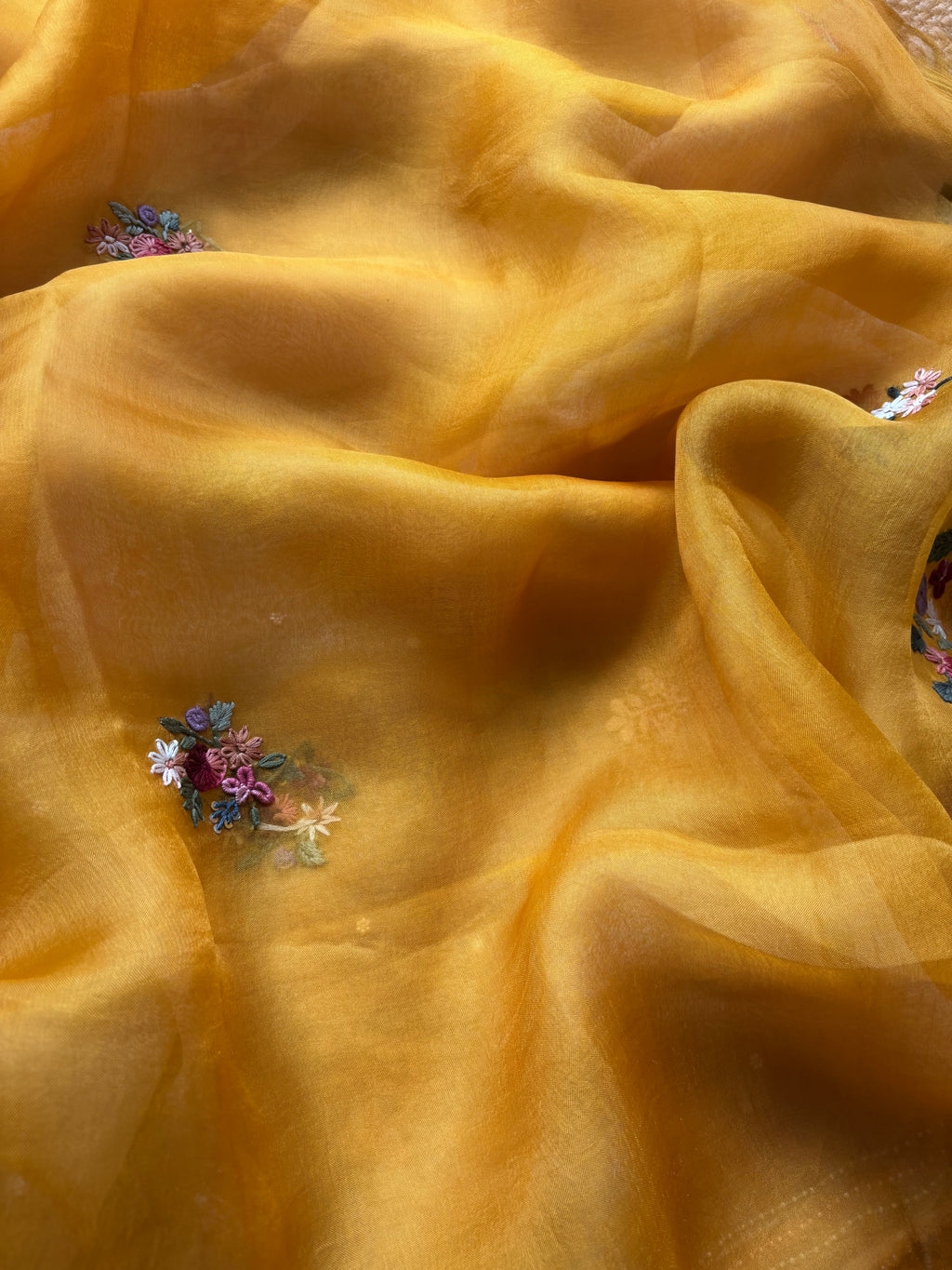 Vaarya Veil Pure Organza Unstitched Suit