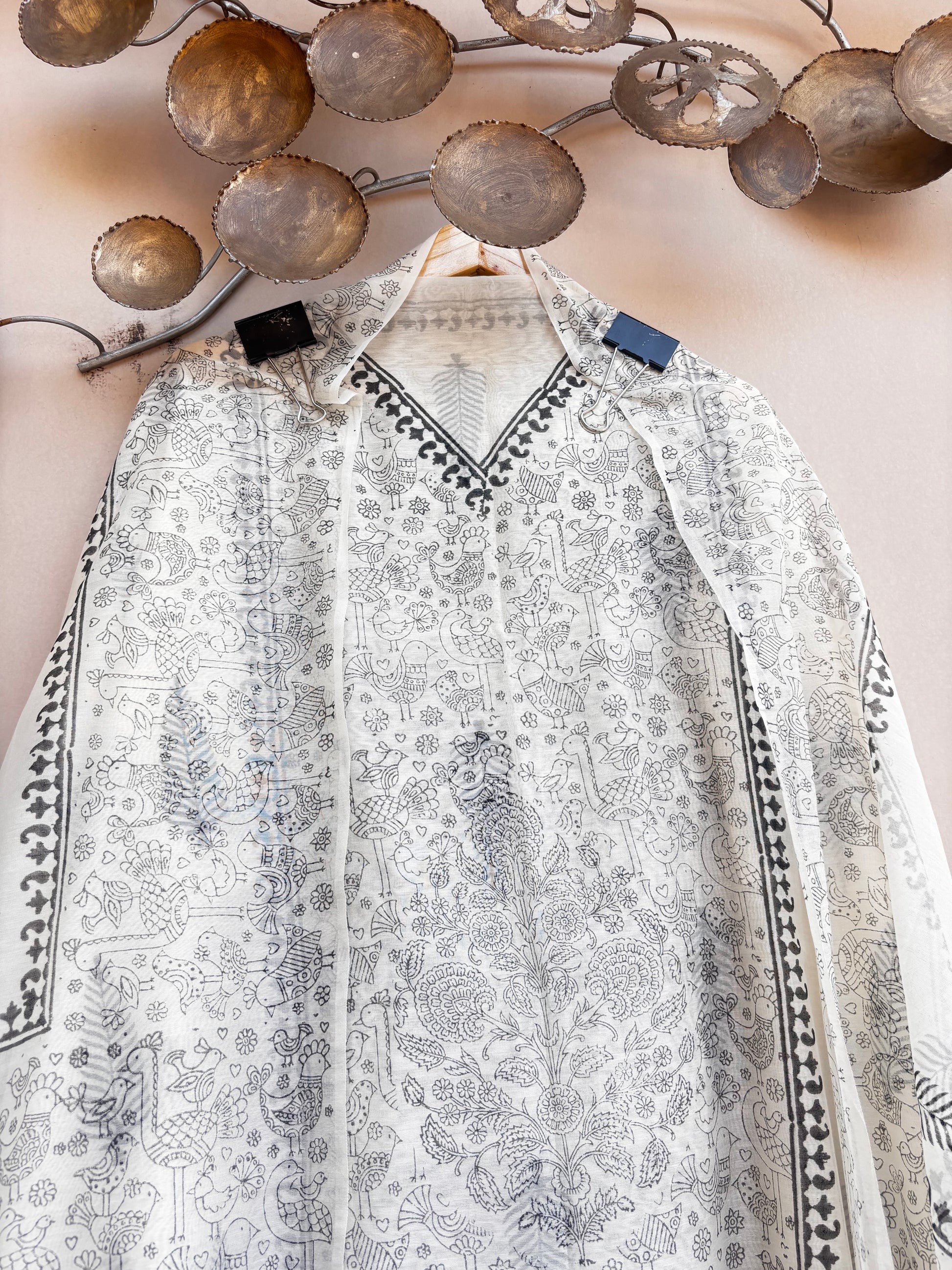 Ivory Chanderi Handblock Unstitched Suit