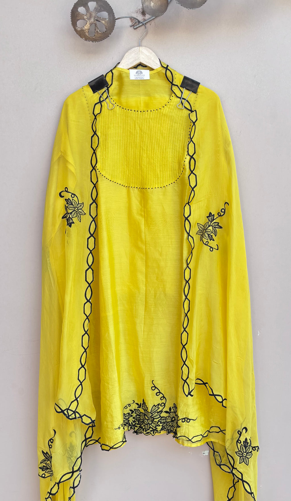 Shazmin Pure Chanderi Silk Unstitched Suit
