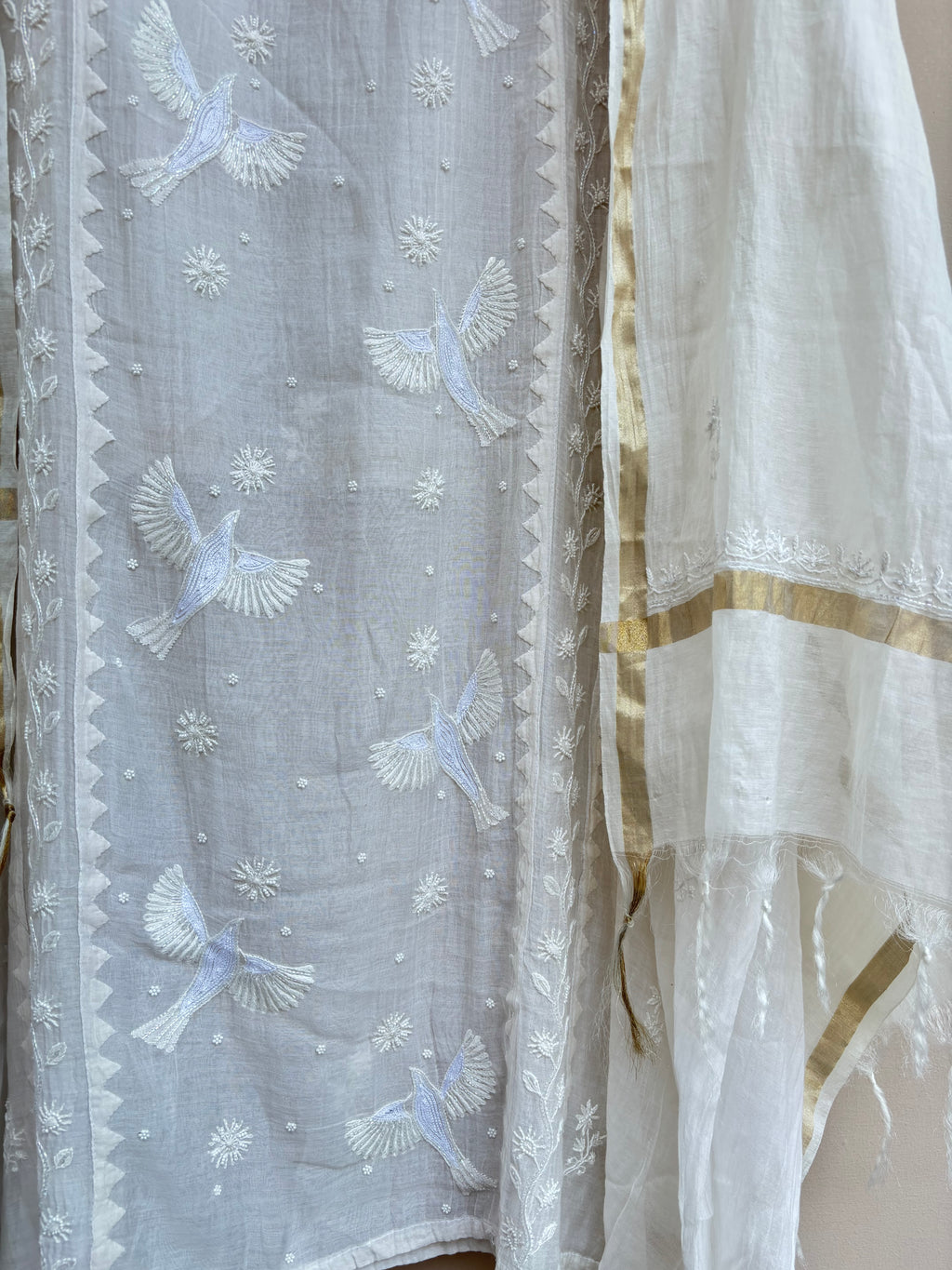 Noor-e-Parinda Ivory Unstitched Suit