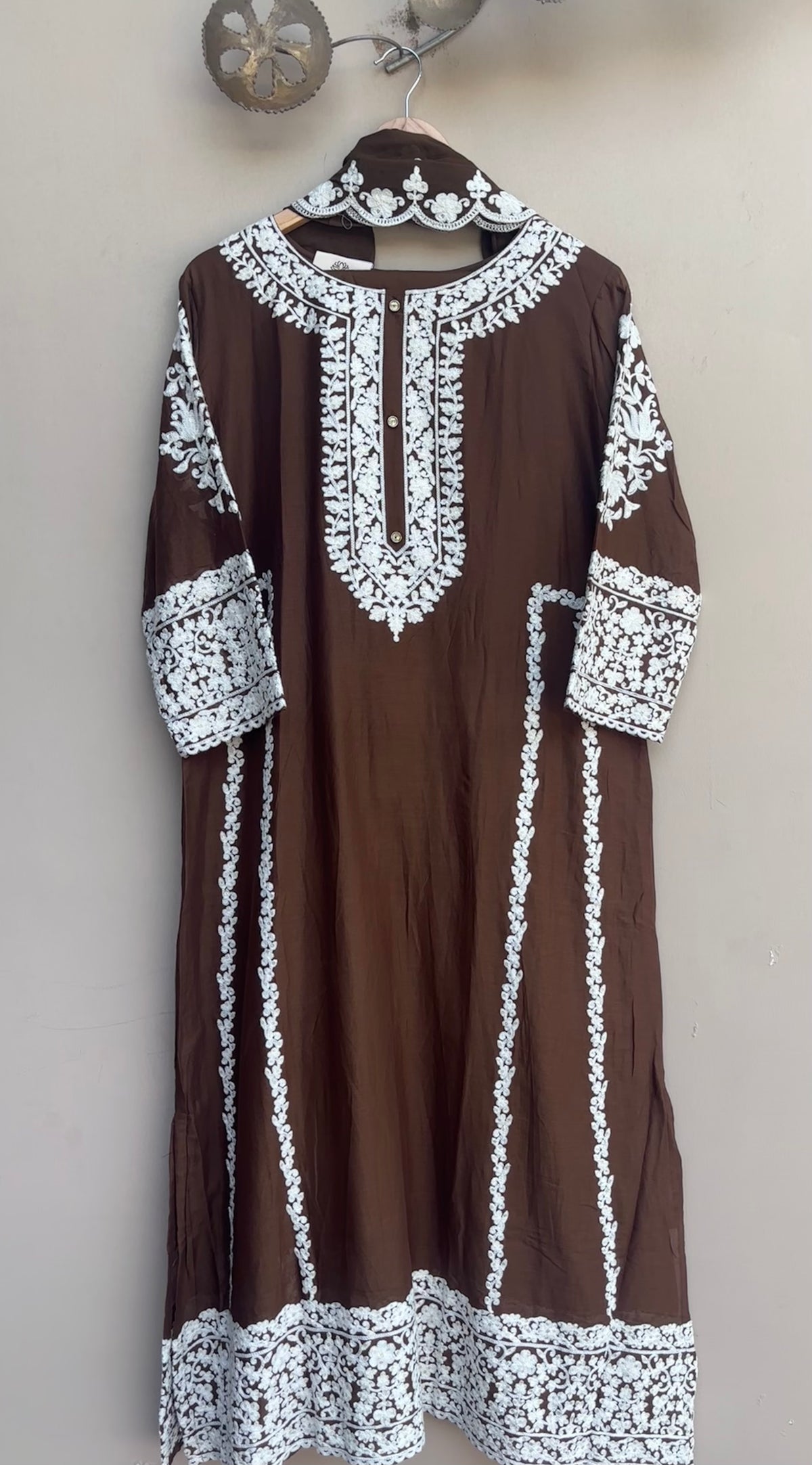 Chaubara MulCotton 3 pc Kurta Set