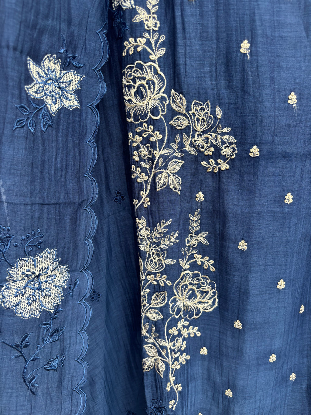 Meharbano Mulchanderi Unstitched suit