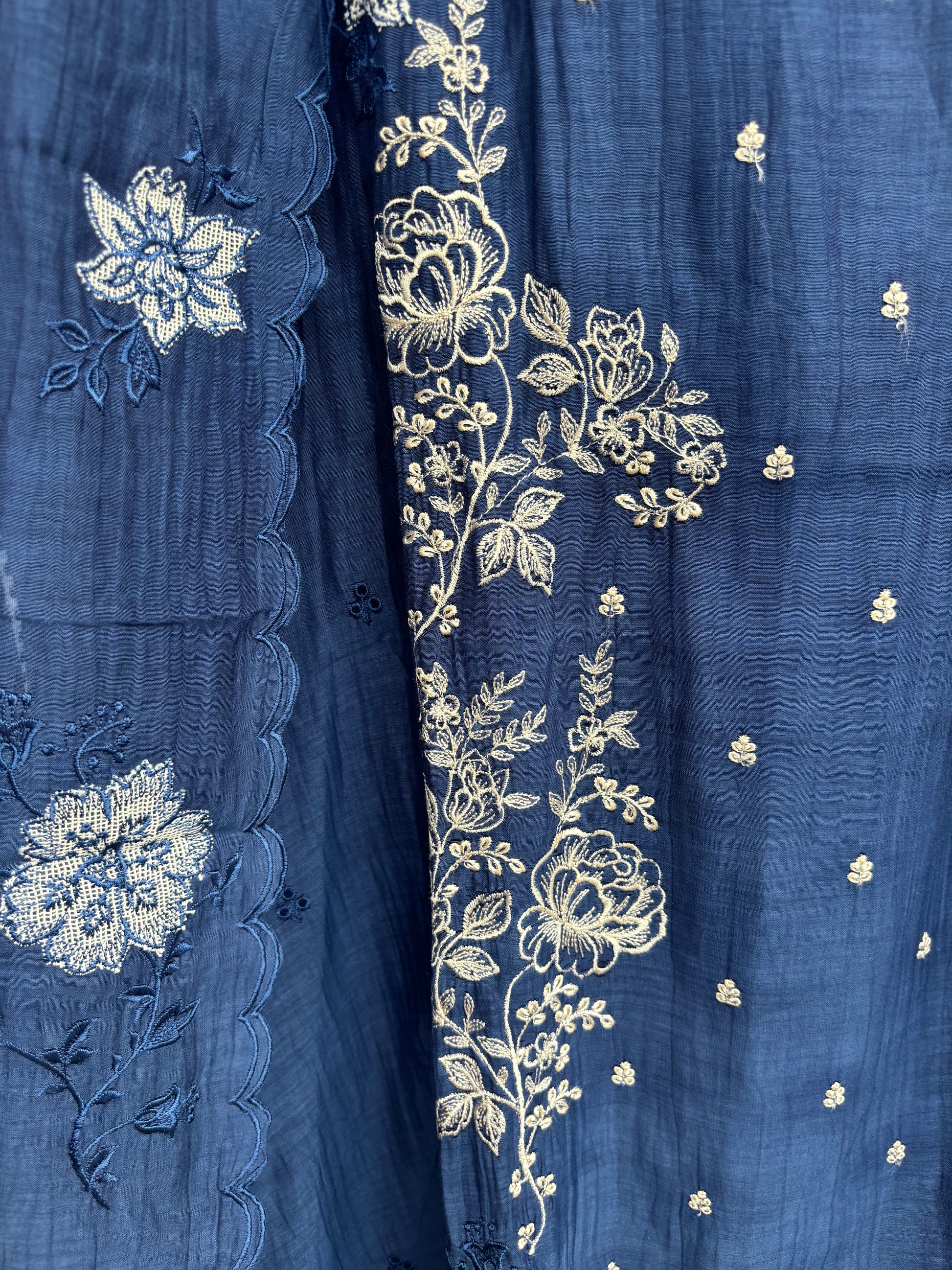 Meharbano Mulchanderi Unstitched suit