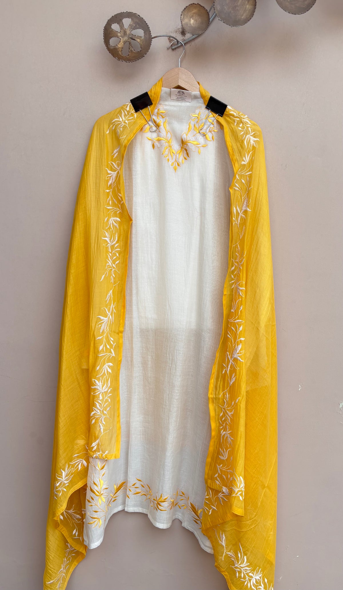 Zimal Grace Mulmul Chanderi Unstitched Suit