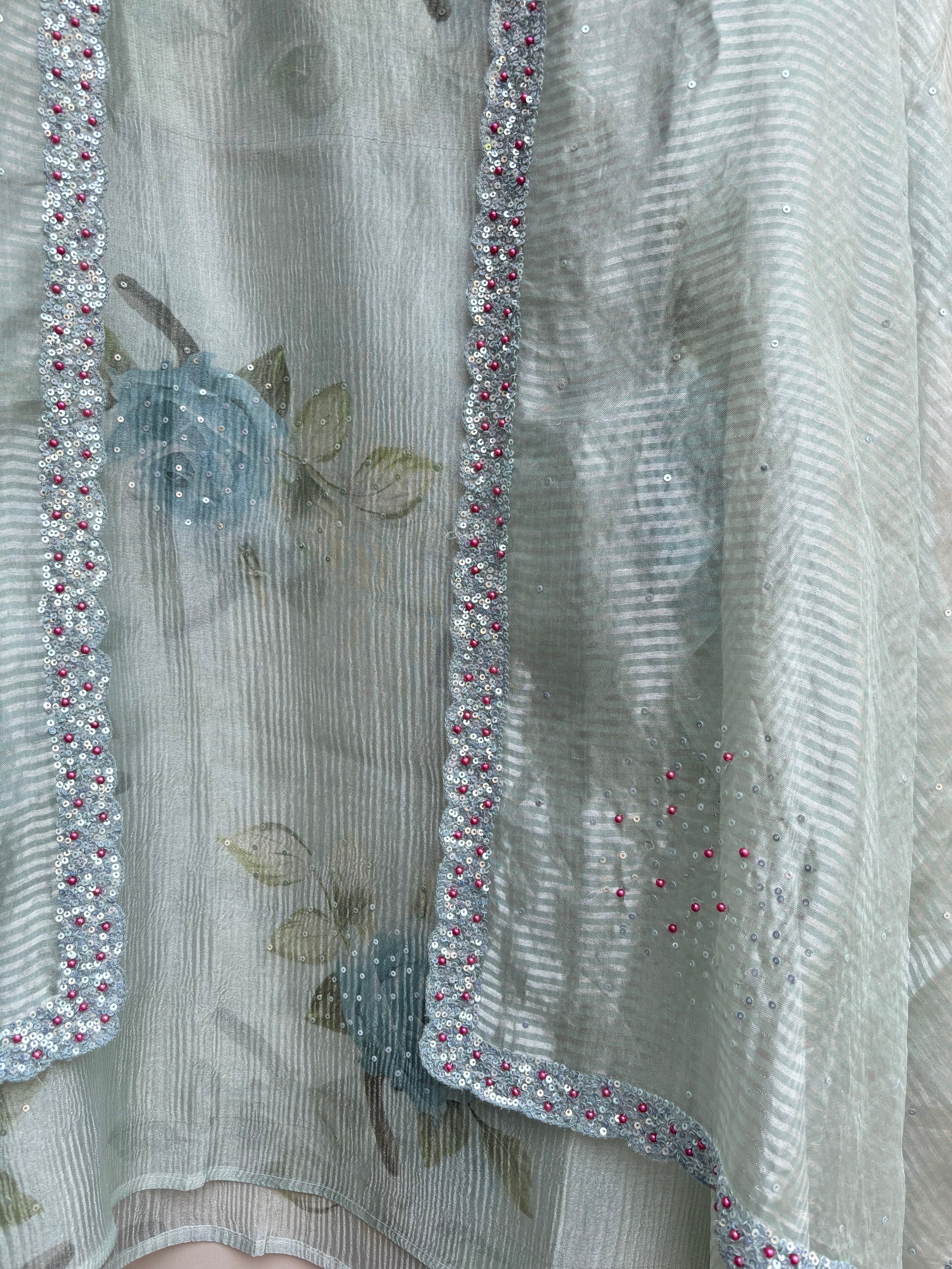Crinkled Printed Pure Tissue with Sequence Embroidery Suit