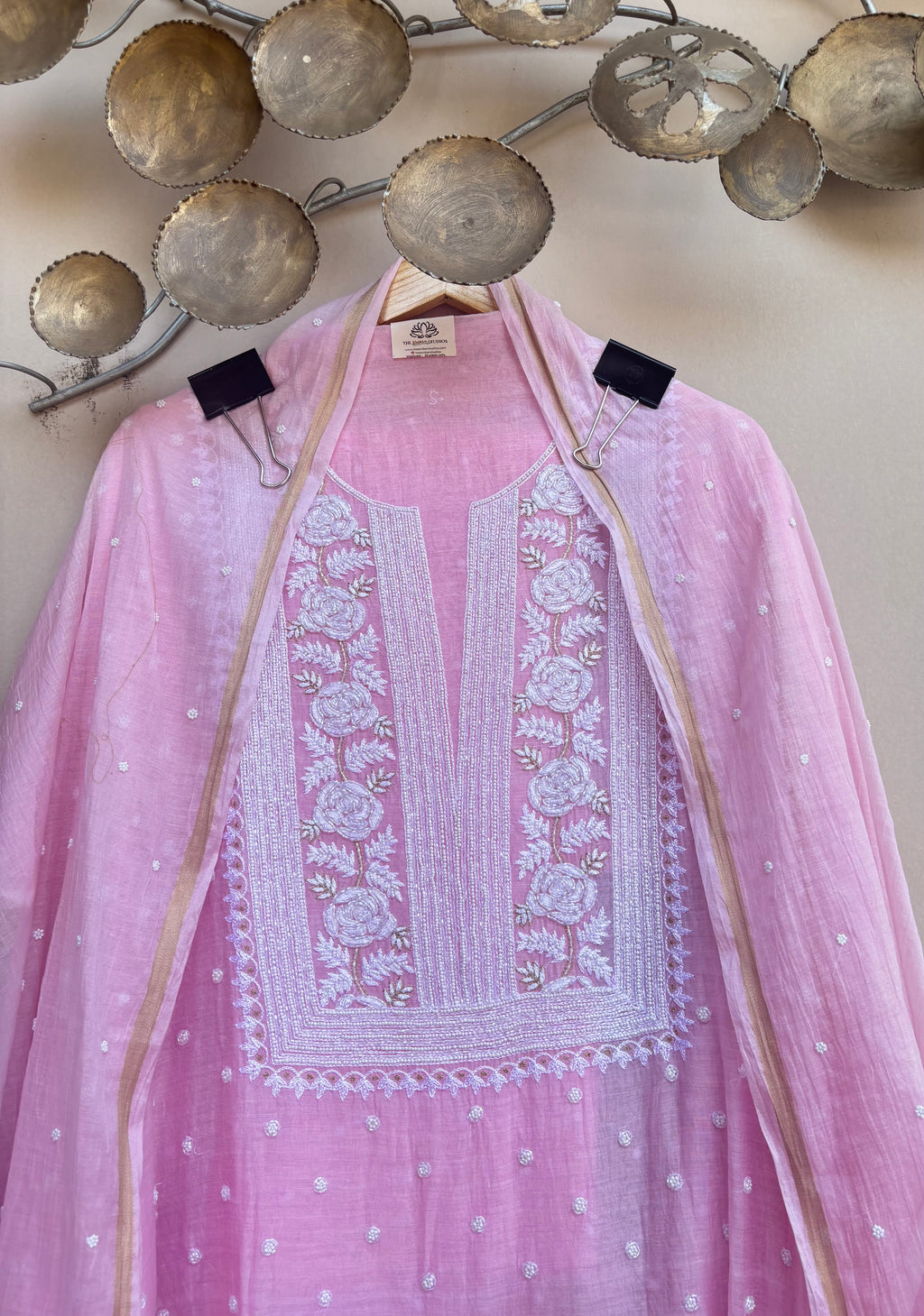 Noor-e-Rang Luckhnavi Unstitched Suit