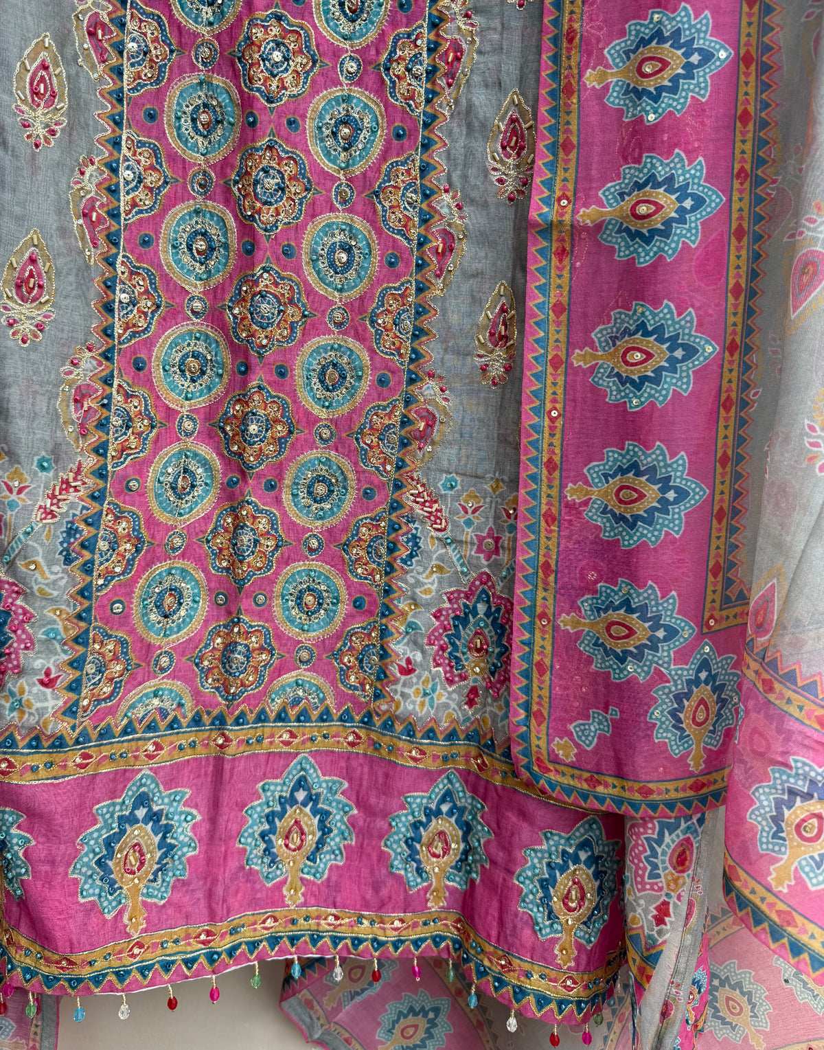 Jewel Raas Mulmul Chanderi Unstitched Suit