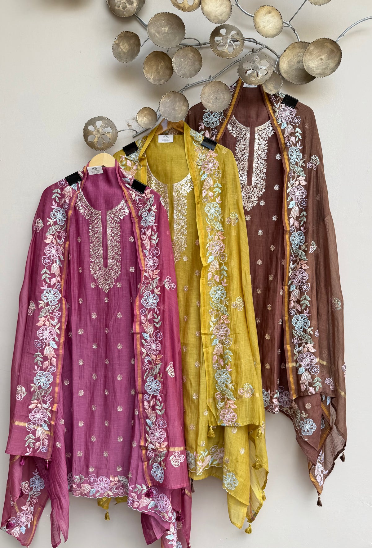 Mehreen Elegance Mulmul Chanderi Unstitched Suit
