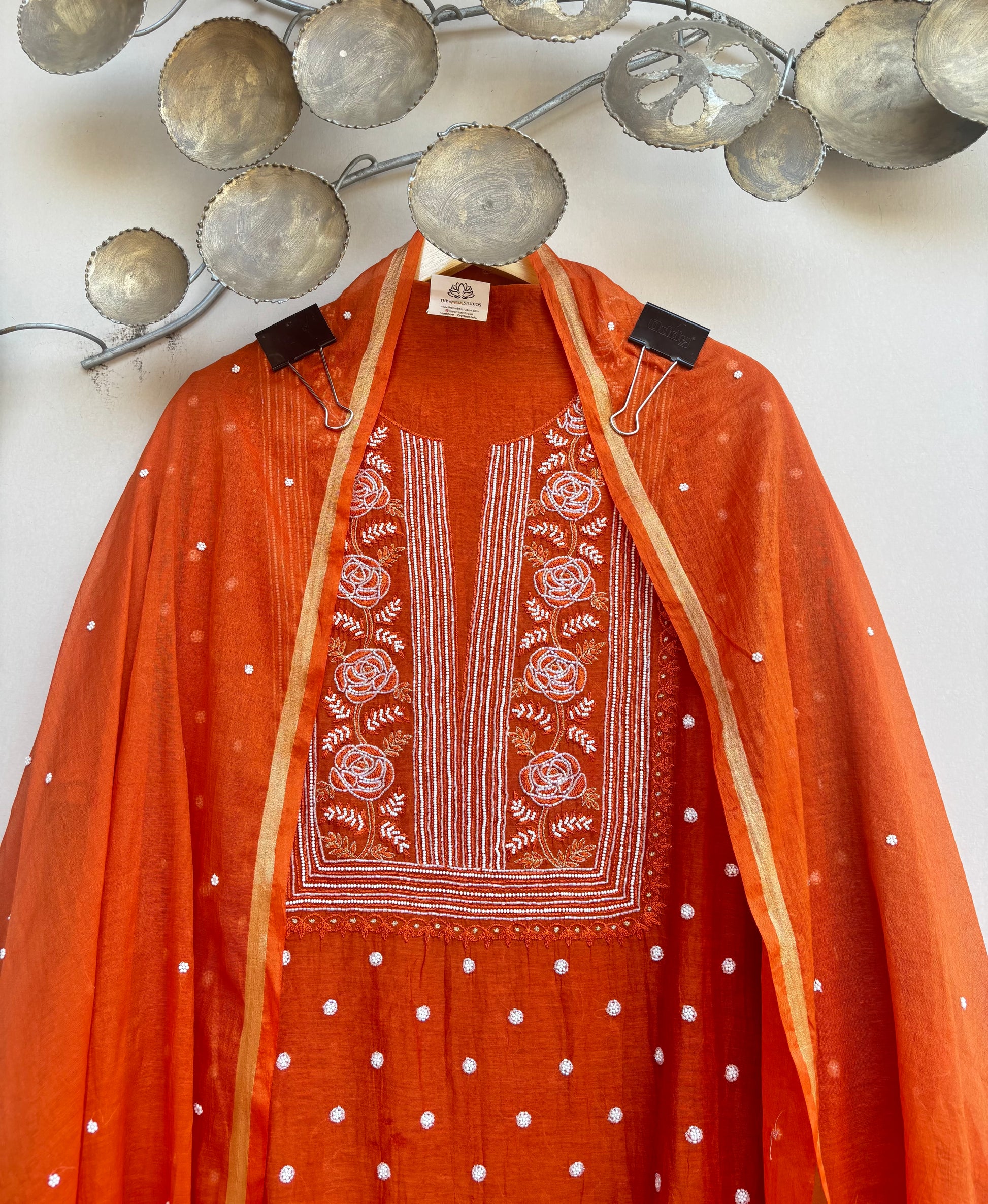 Noor-e-Rang Luckhnavi Unstitched Suit