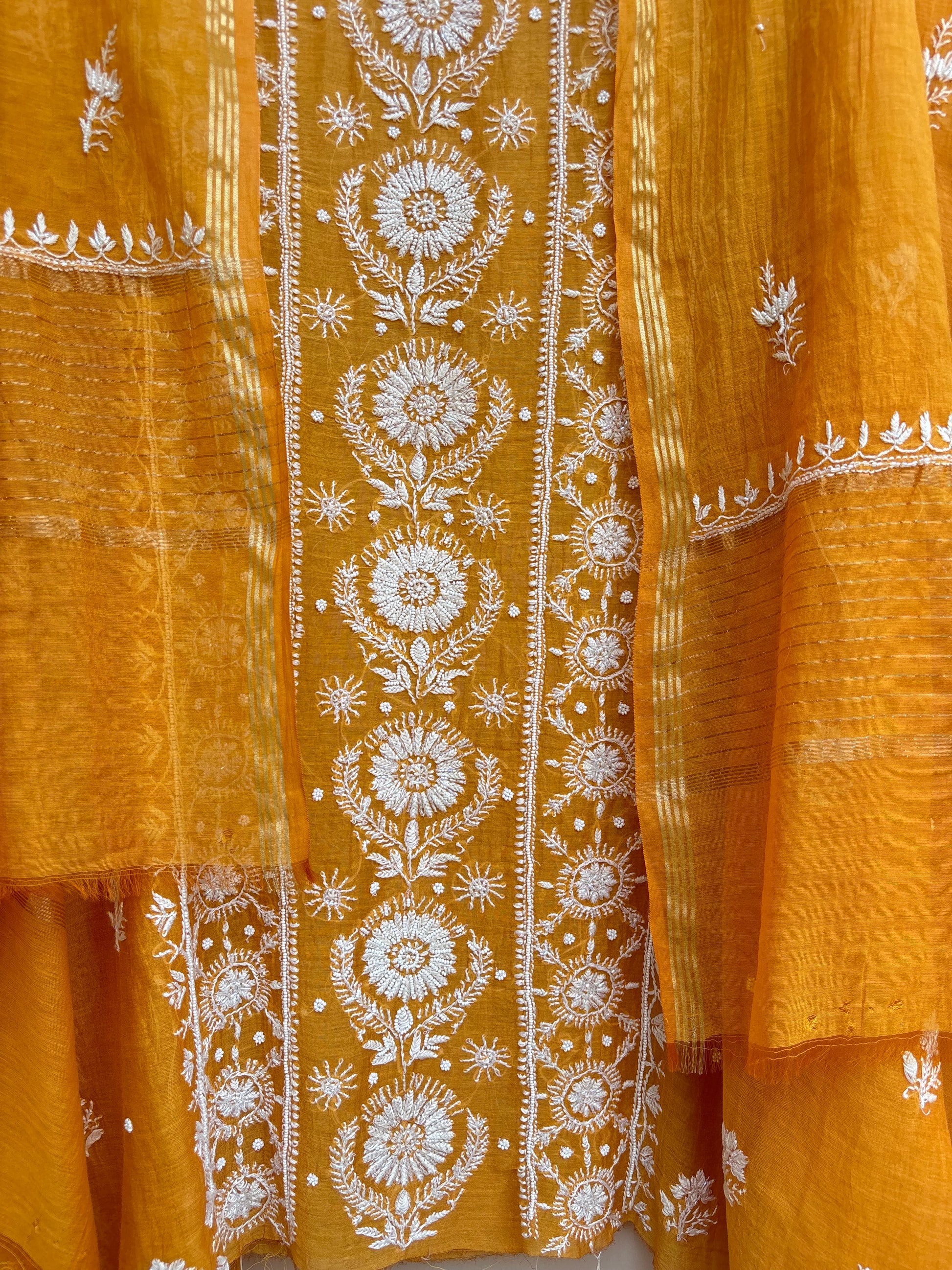 Noor Chikankari Unstitched Suit