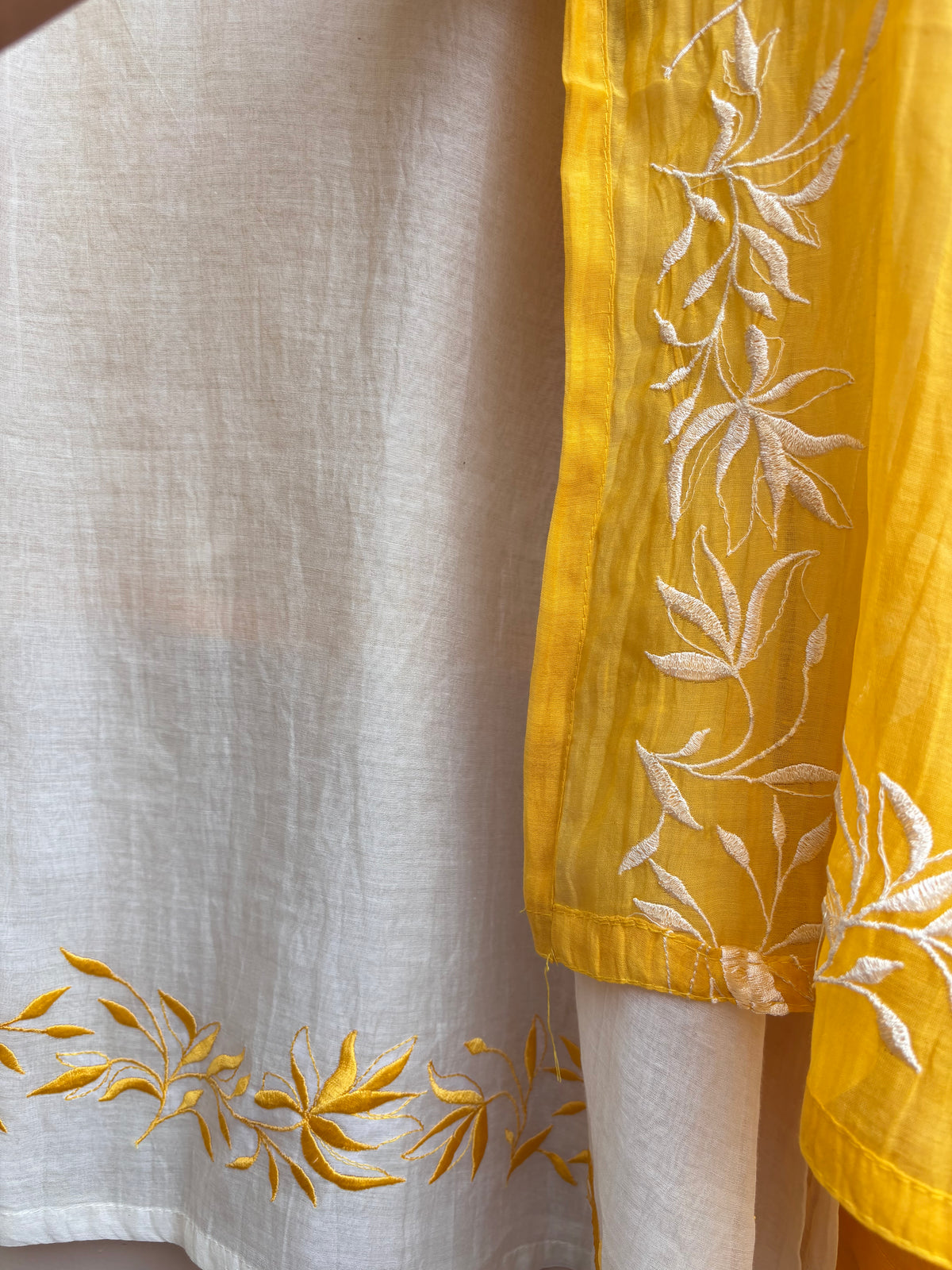 Zimal Grace Mulmul Chanderi Unstitched Suit
