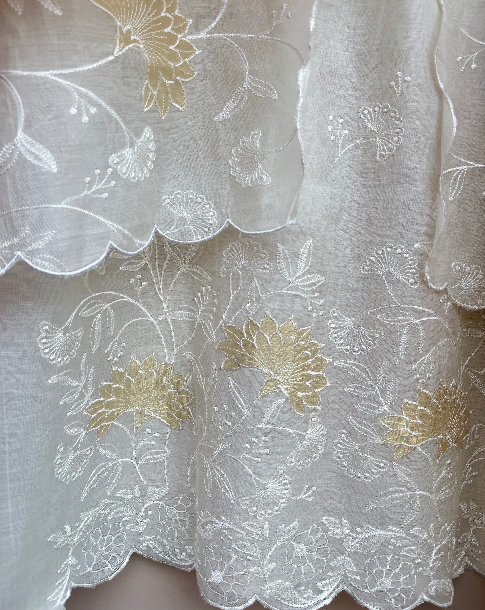 Ivory Blossom Élan Unstitched Suit