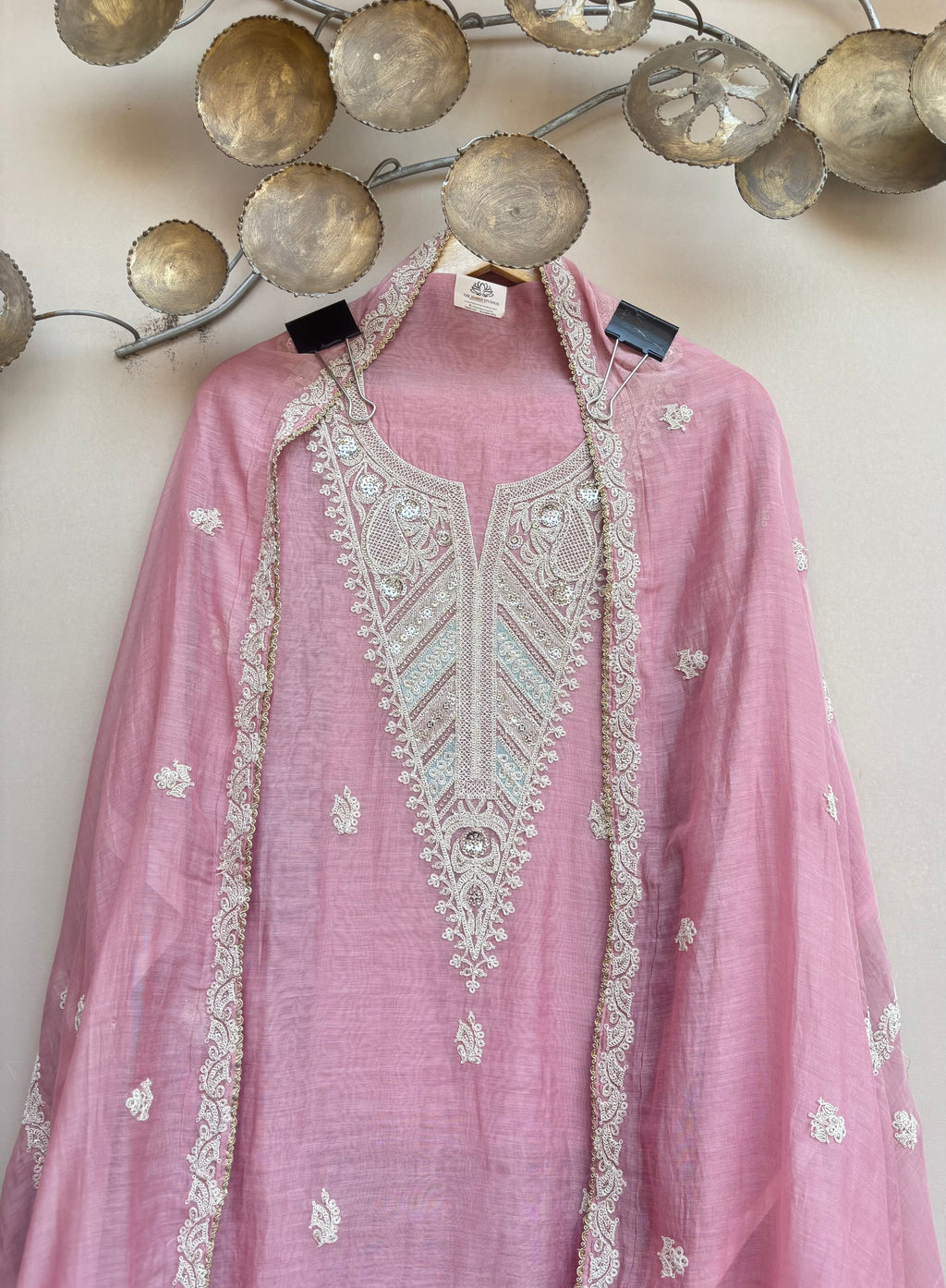 Ruhani Aura Unstitched Suit
