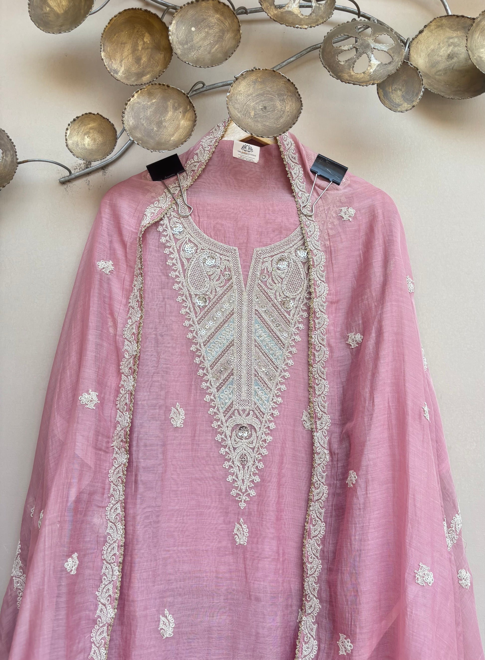 Ruhani Aura Unstitched Suit