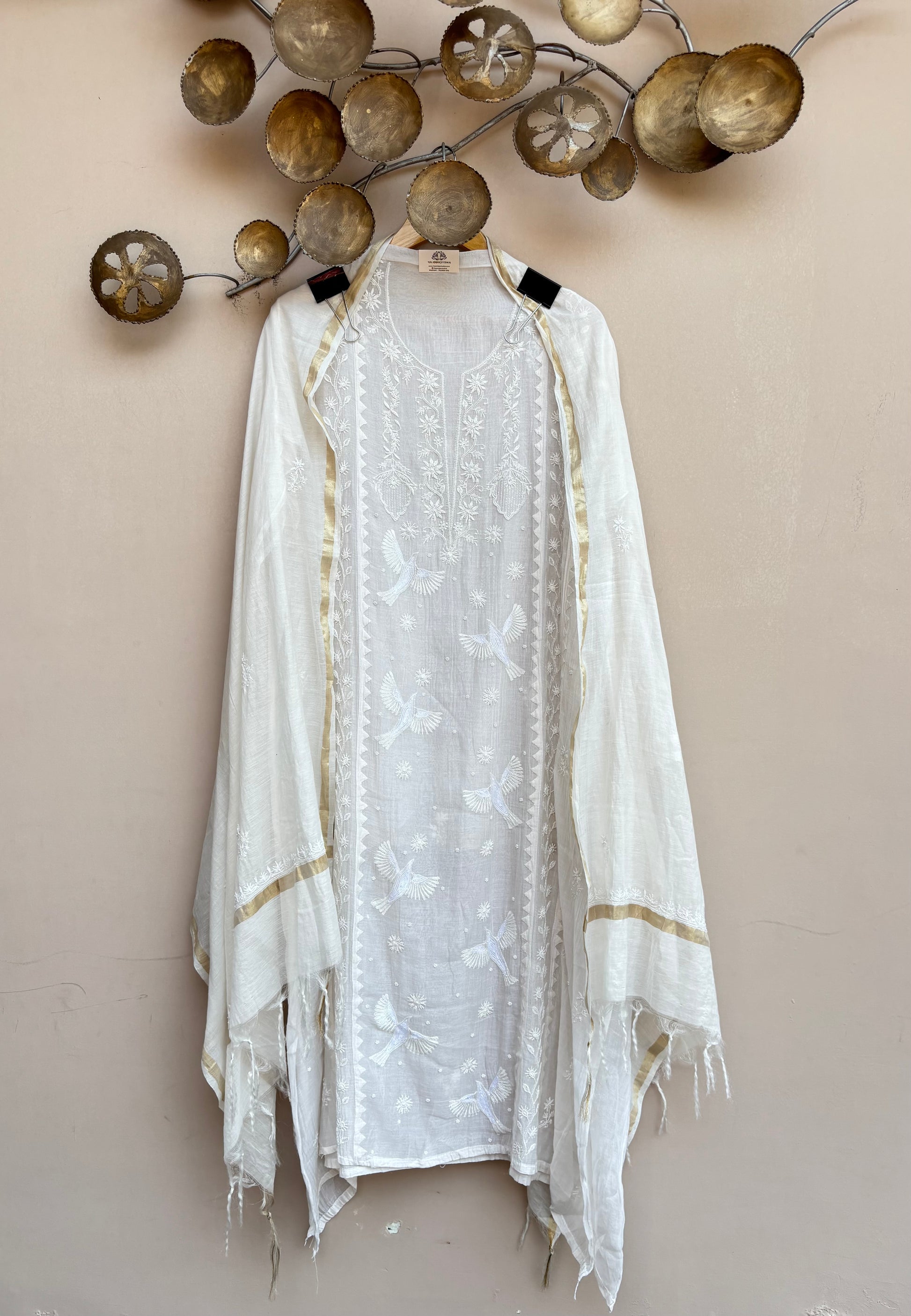 Noor-e-Parinda Ivory Unstitched Suit