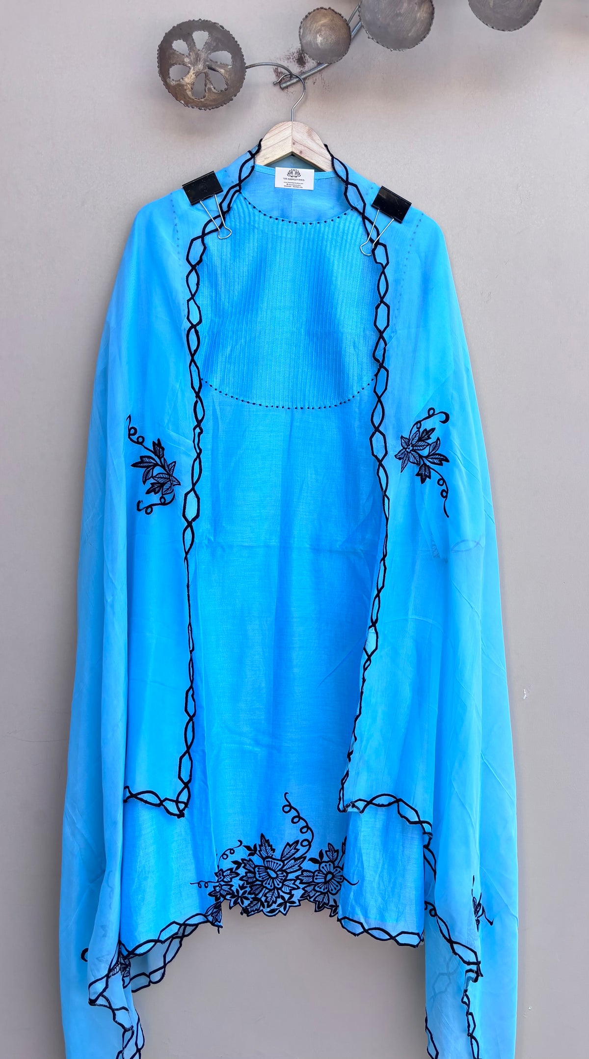 Shazmin Pure Chanderi Silk Unstitched Suit