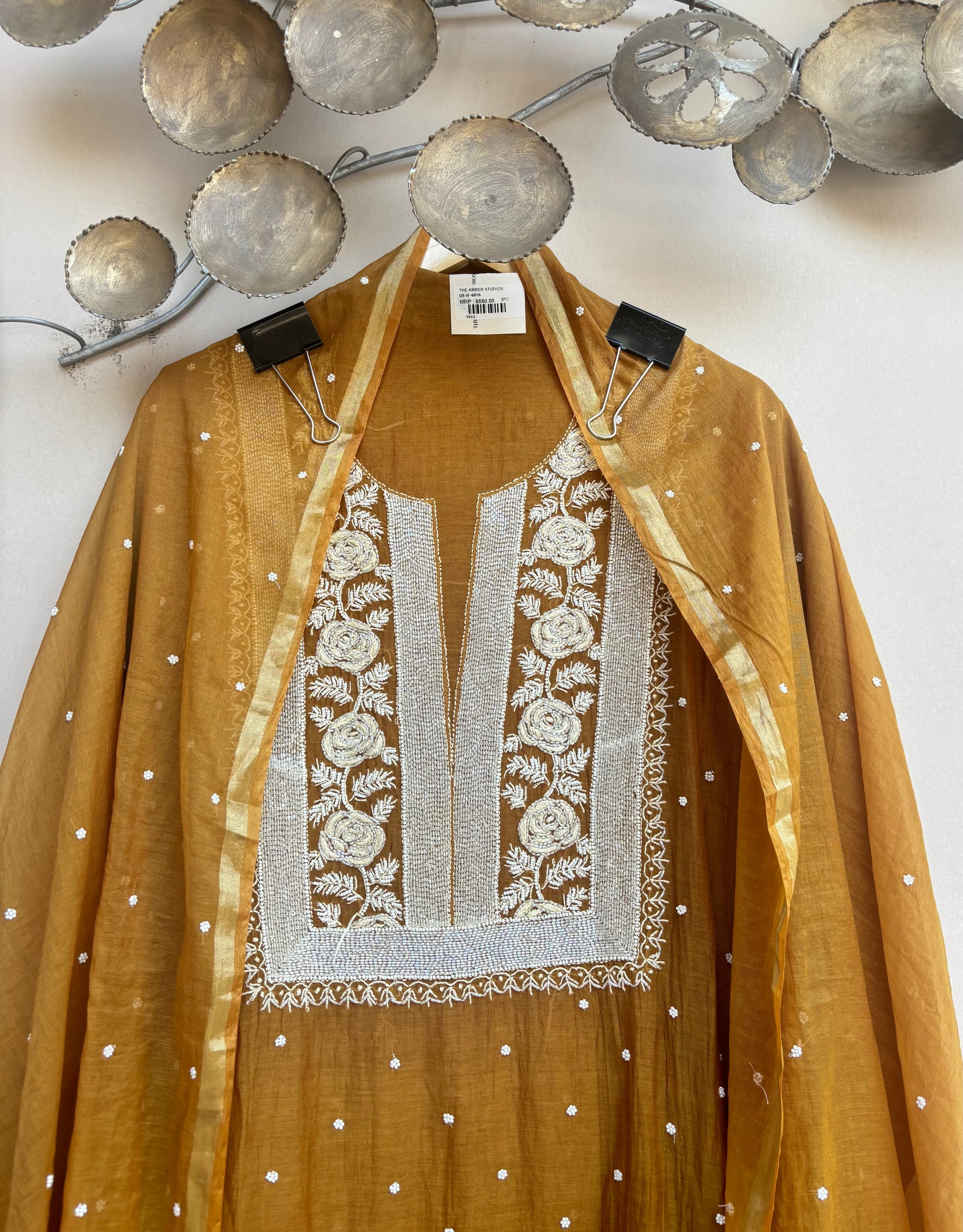 Noor-e-Rang Luckhnavi Unstitched Suit