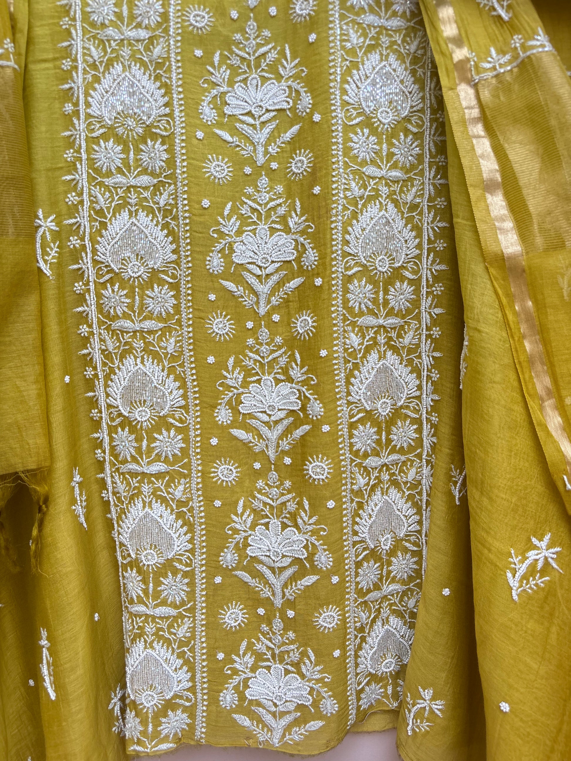 Noor Chikankari Unstitched Suit