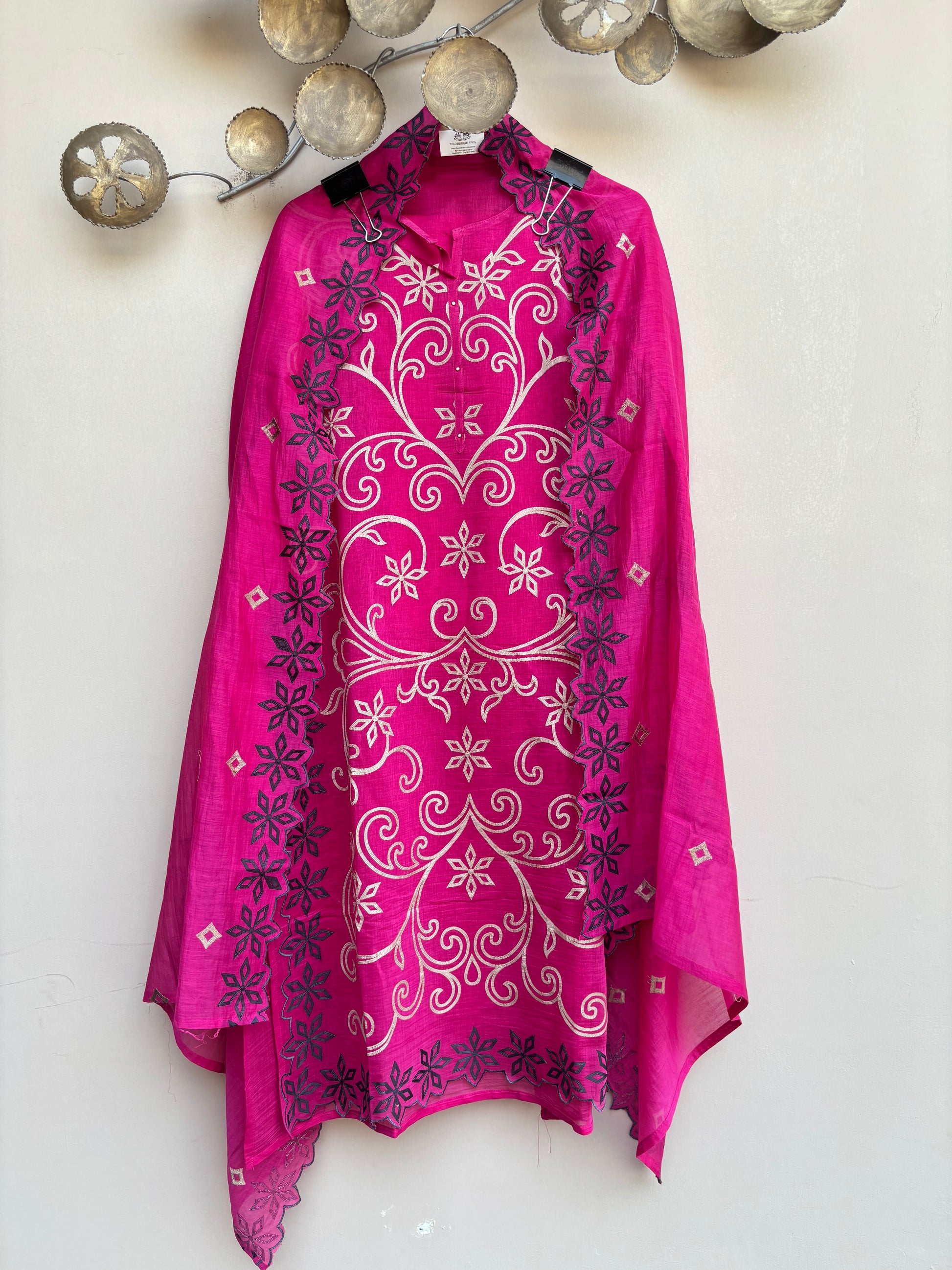 Applique Aura Unstitched Suit