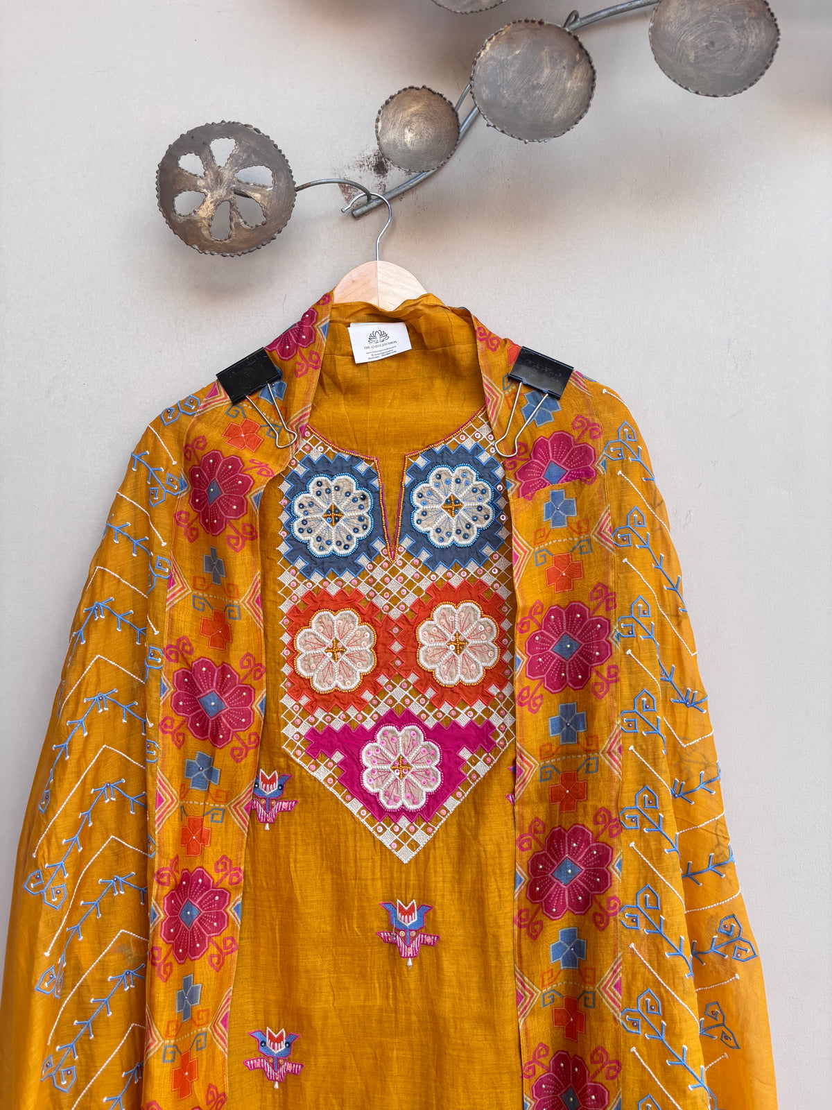 Wardah Mulmul Chanderi Unstitched Suit
