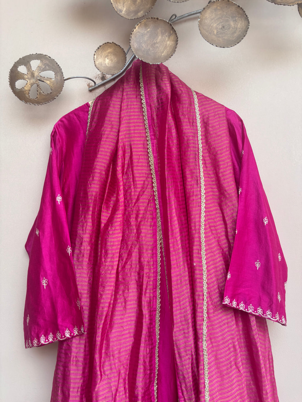 Gulbano Chanderi Silk Kurta Set