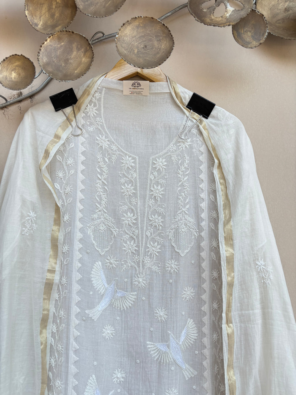 Noor-e-Parinda Ivory Unstitched Suit