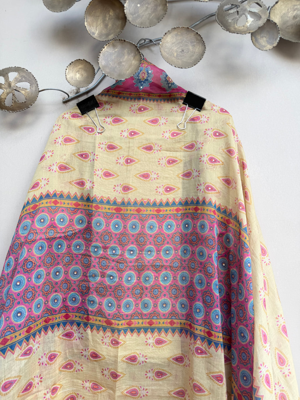 Jewel Raas Unstitched Suit