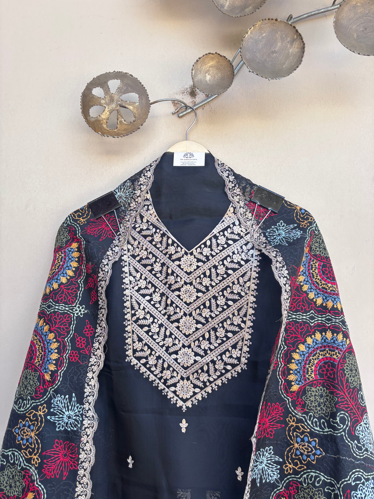 Ameera Soft Organza Unstitched Suit