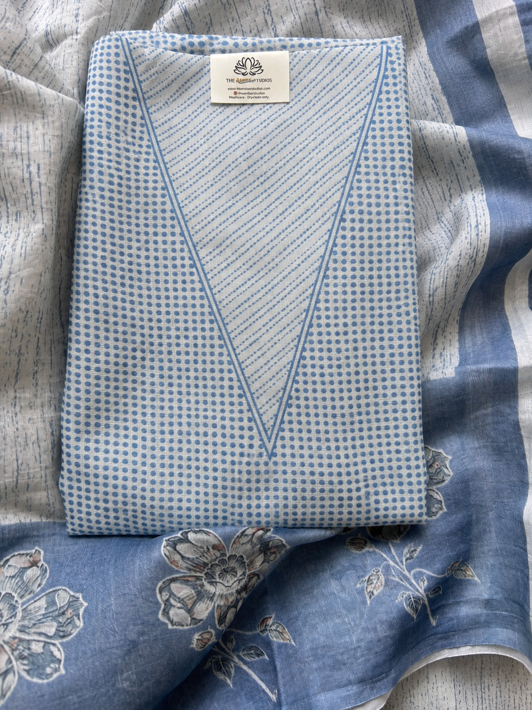 Amaltas Mulcotton Unstitched Suit