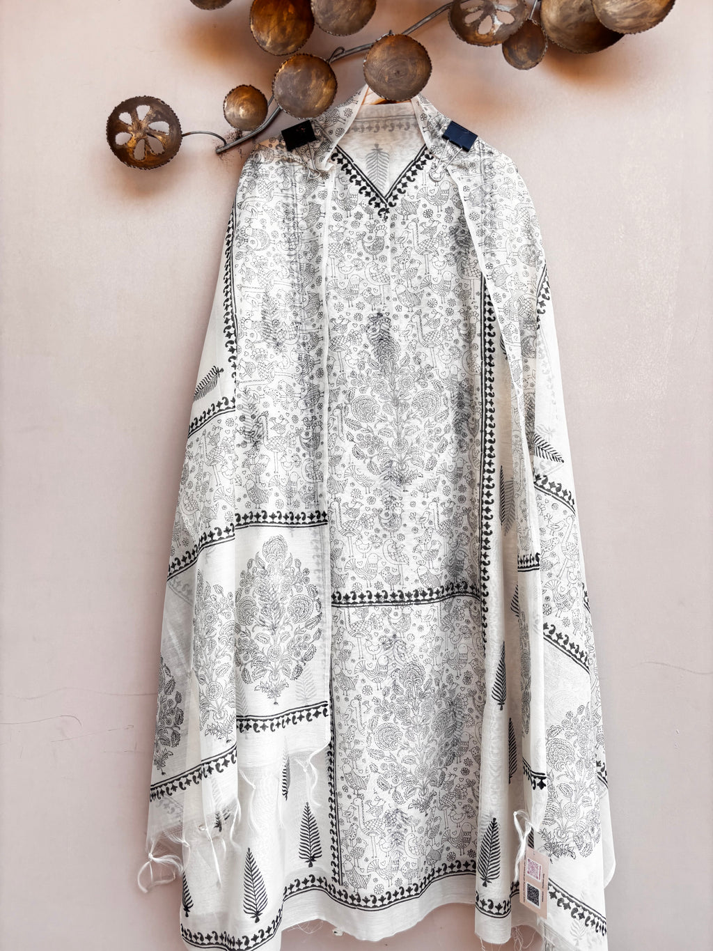 Ivory Chanderi Handblock Unstitched Suit