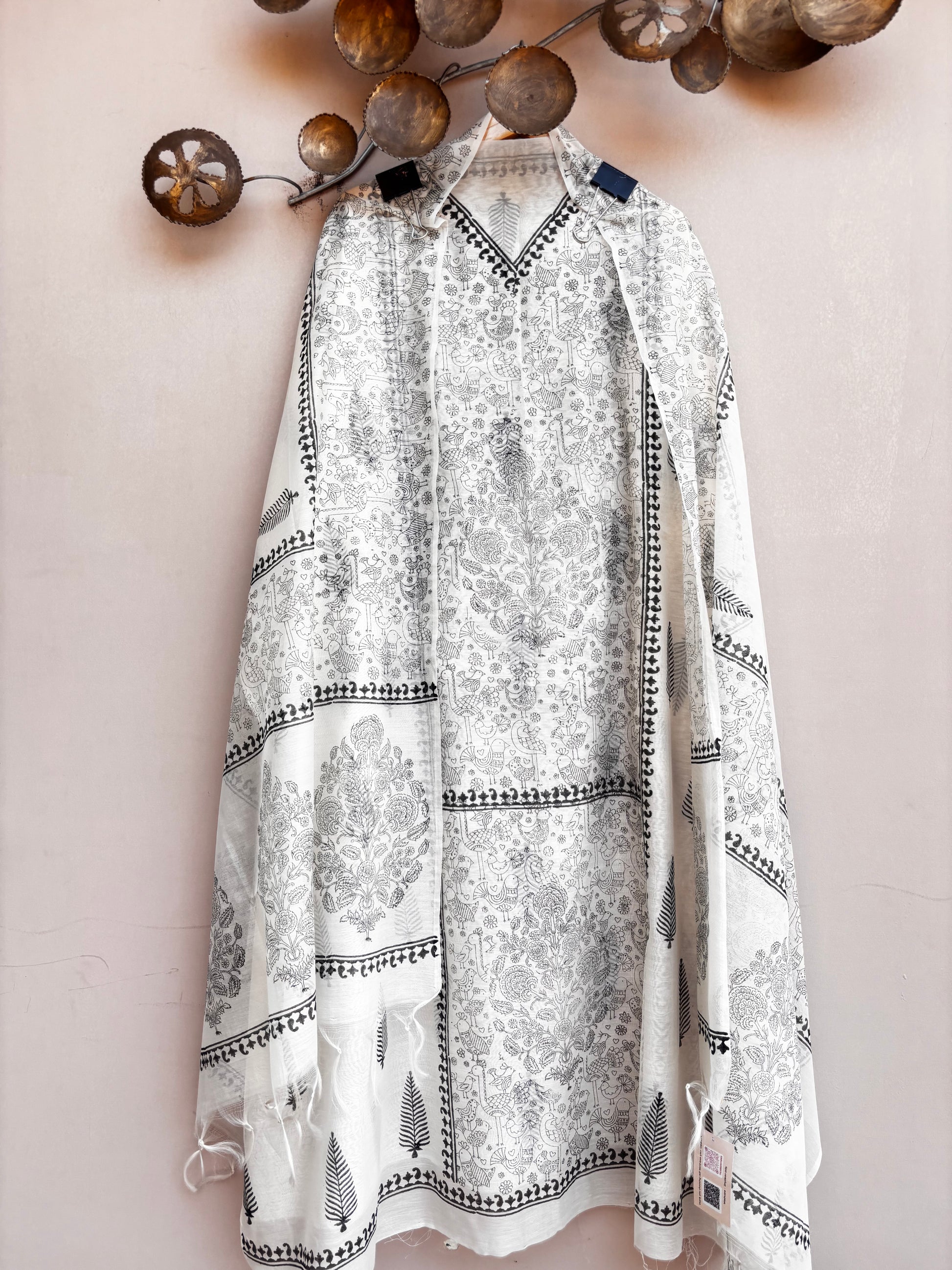 Ivory Chanderi Handblock Unstitched Suit
