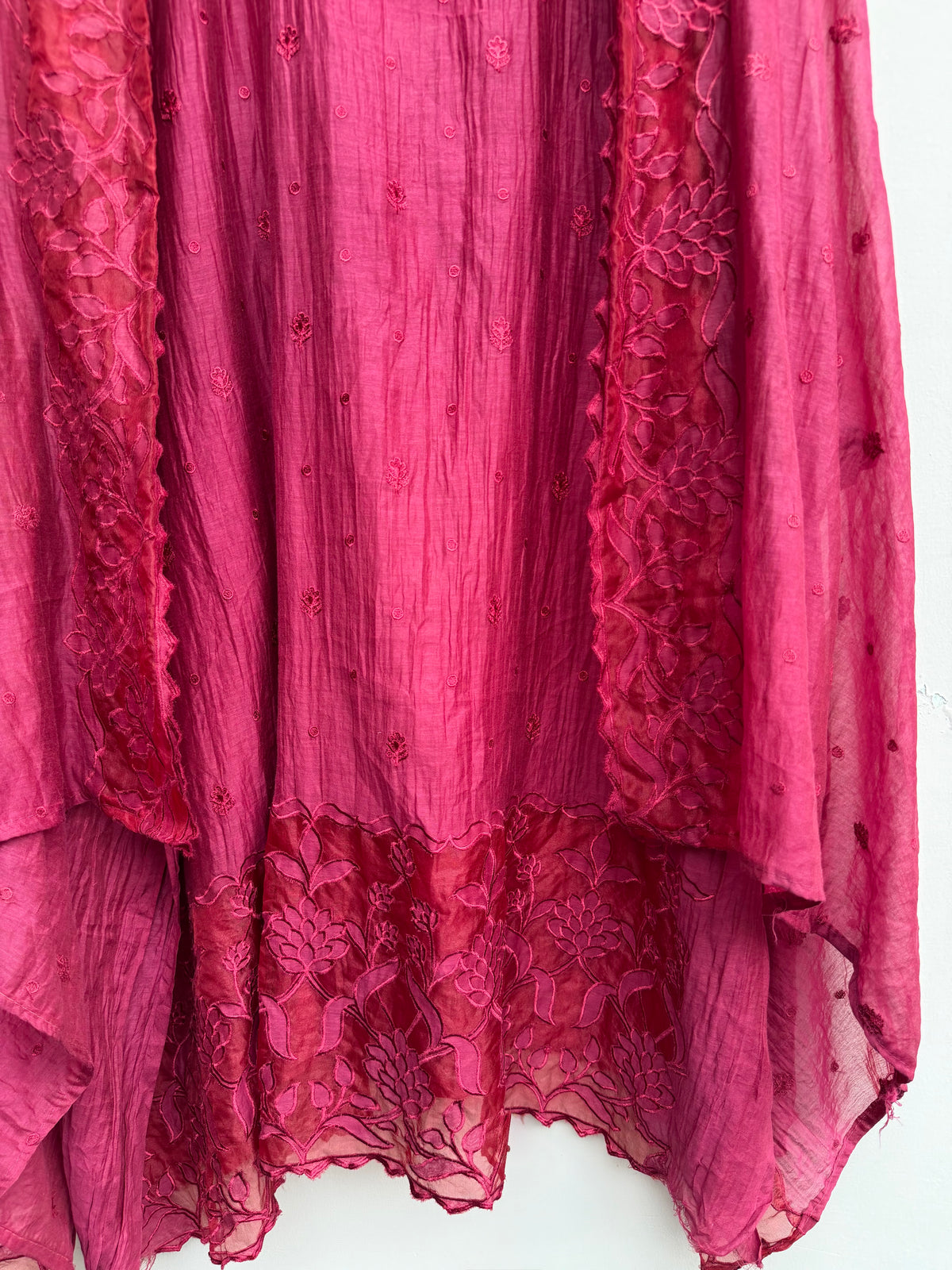 Applique Grace Mulmul Chanderi Unstitched Suit