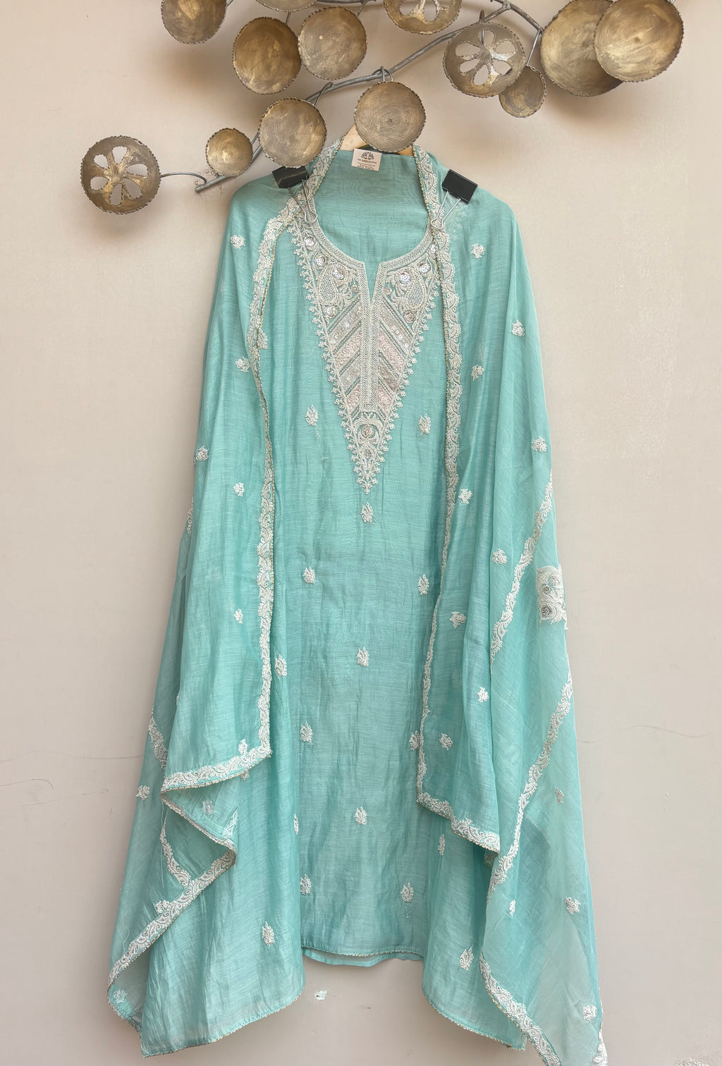 Ruhani Aura Unstitched Suit