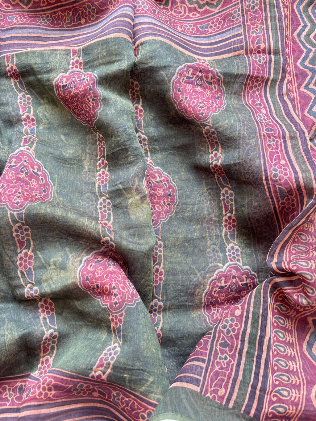 Amrapali Unstitched Suit