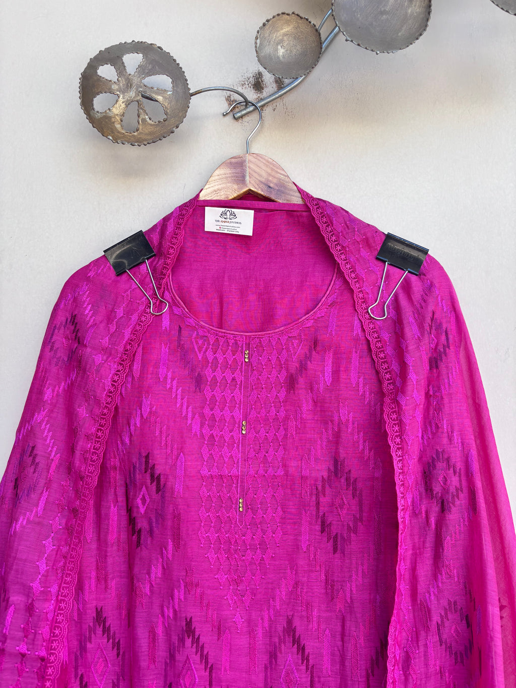 Zarqaa Mulmul Chanderi Unstitched Suit