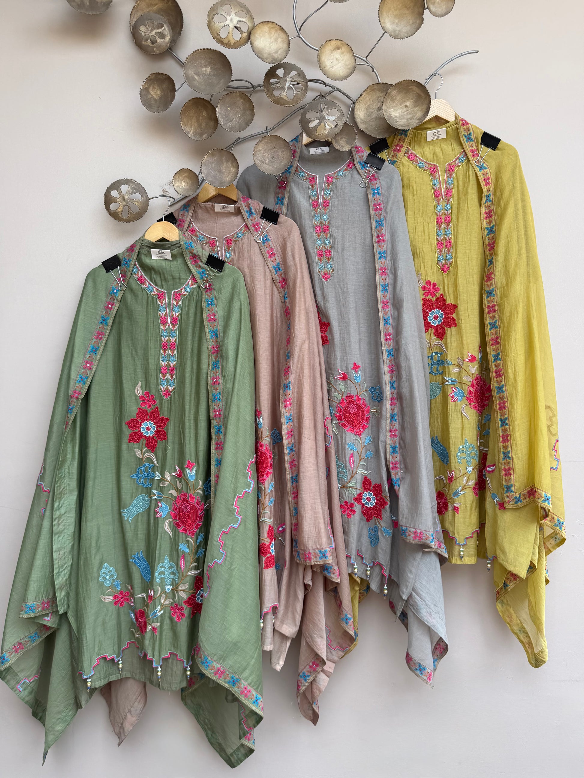 Aabroo Bloom Unstitched Suit