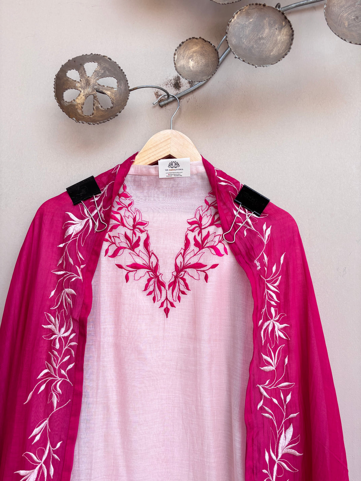 Zimal Grace Mulmul Chanderi Unstitched Suit