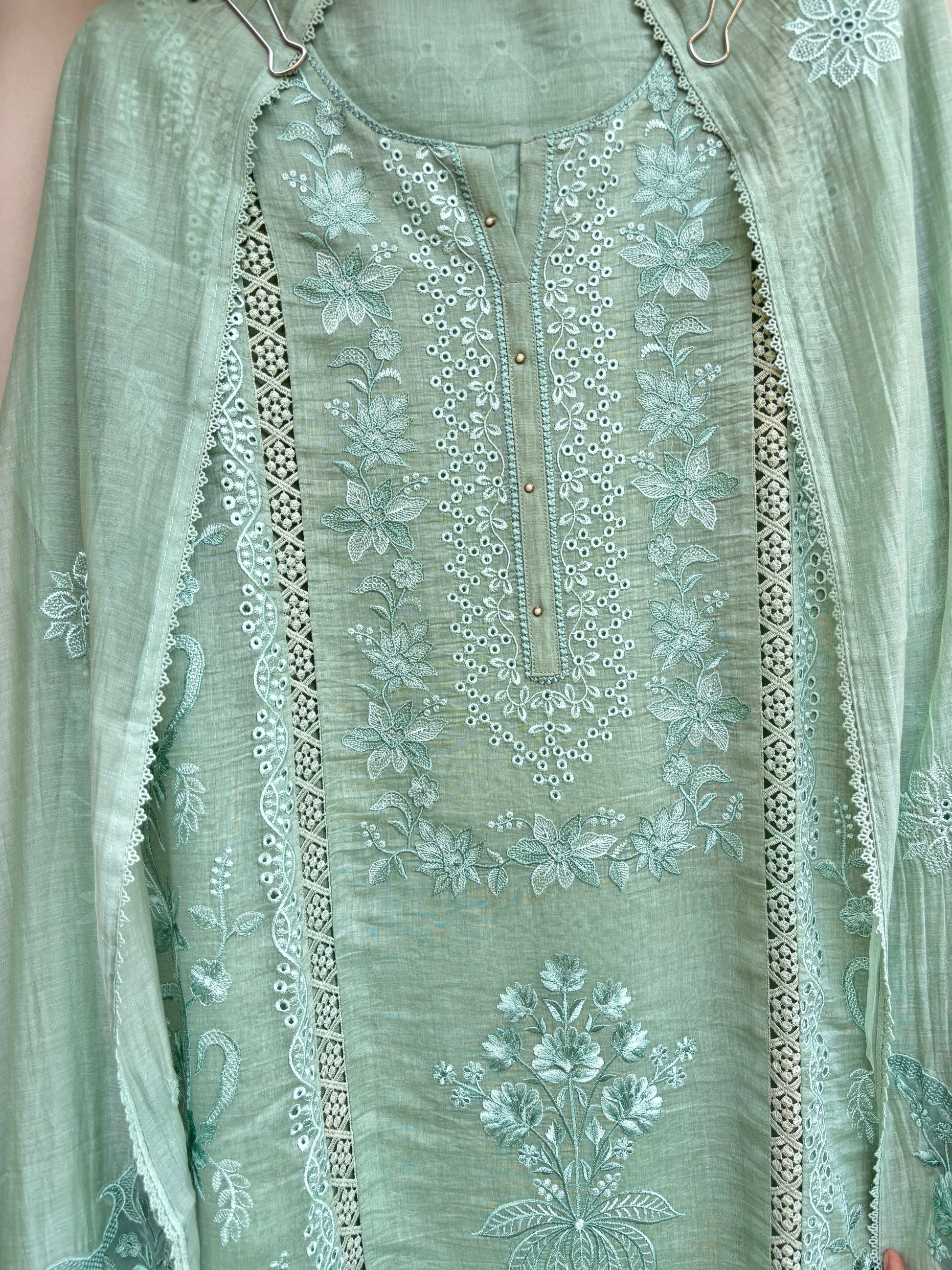 Pastel Gul Luxe Unstitched Suit