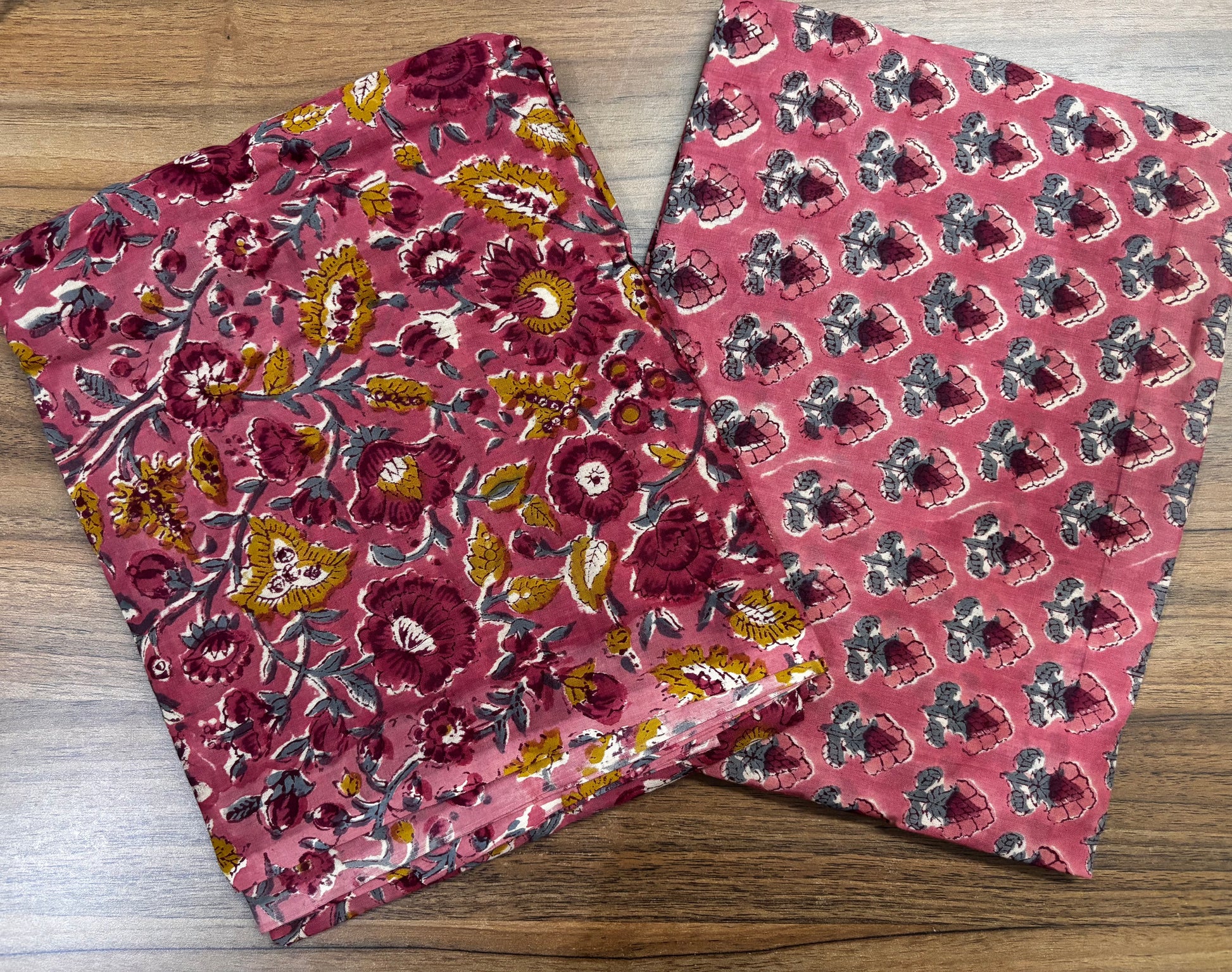 Gajari Kalamkari Mulmul Cotton 2pc Set