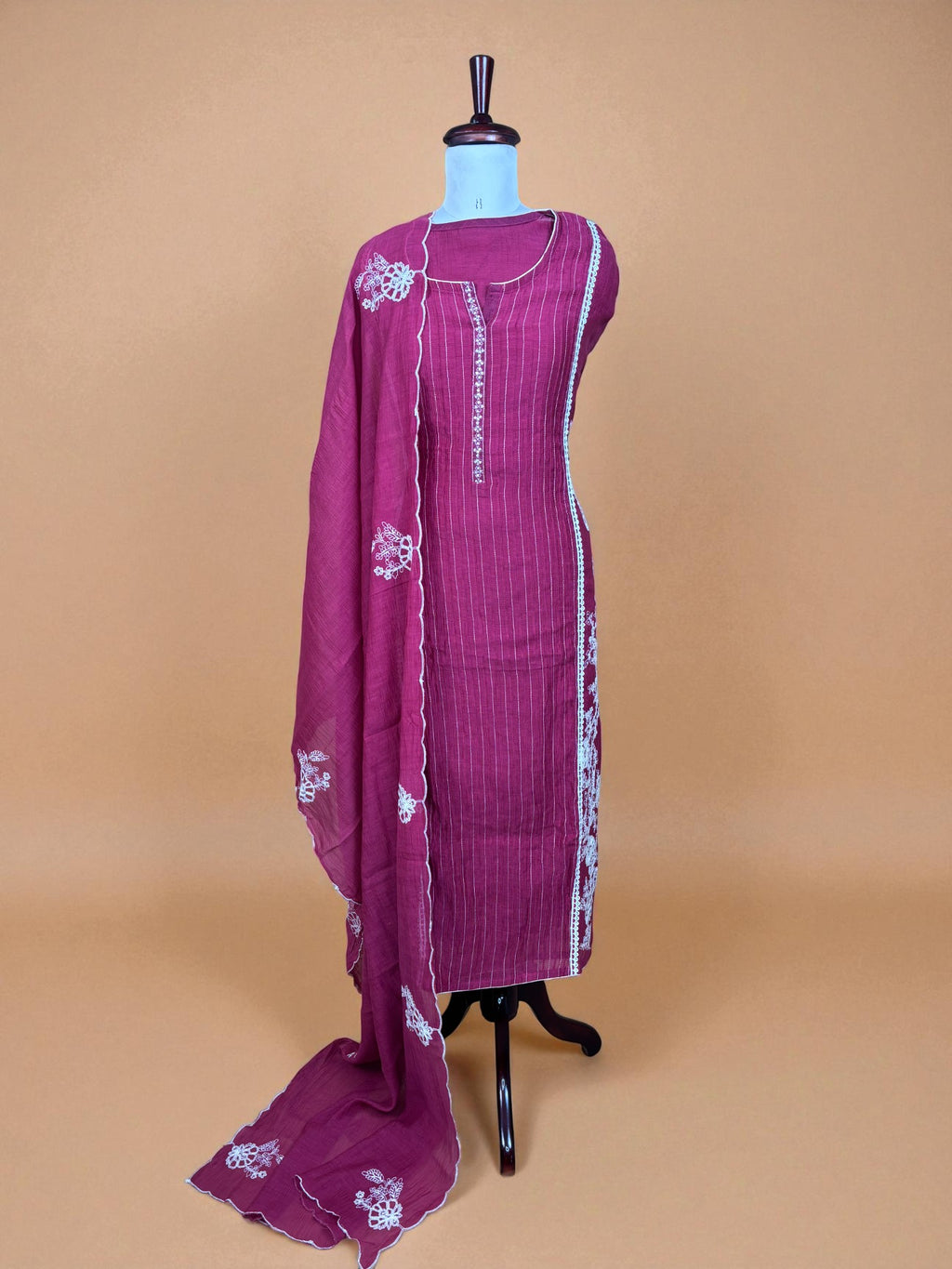 Berry Pink Mulmul Chanderi Thread Embroidery Suit