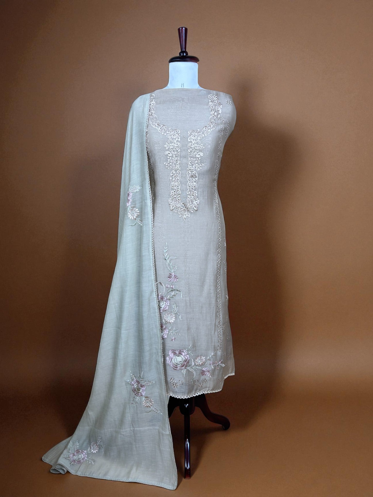 Beige Mulmul Chanderi Thread Embroidery Kurta Suit