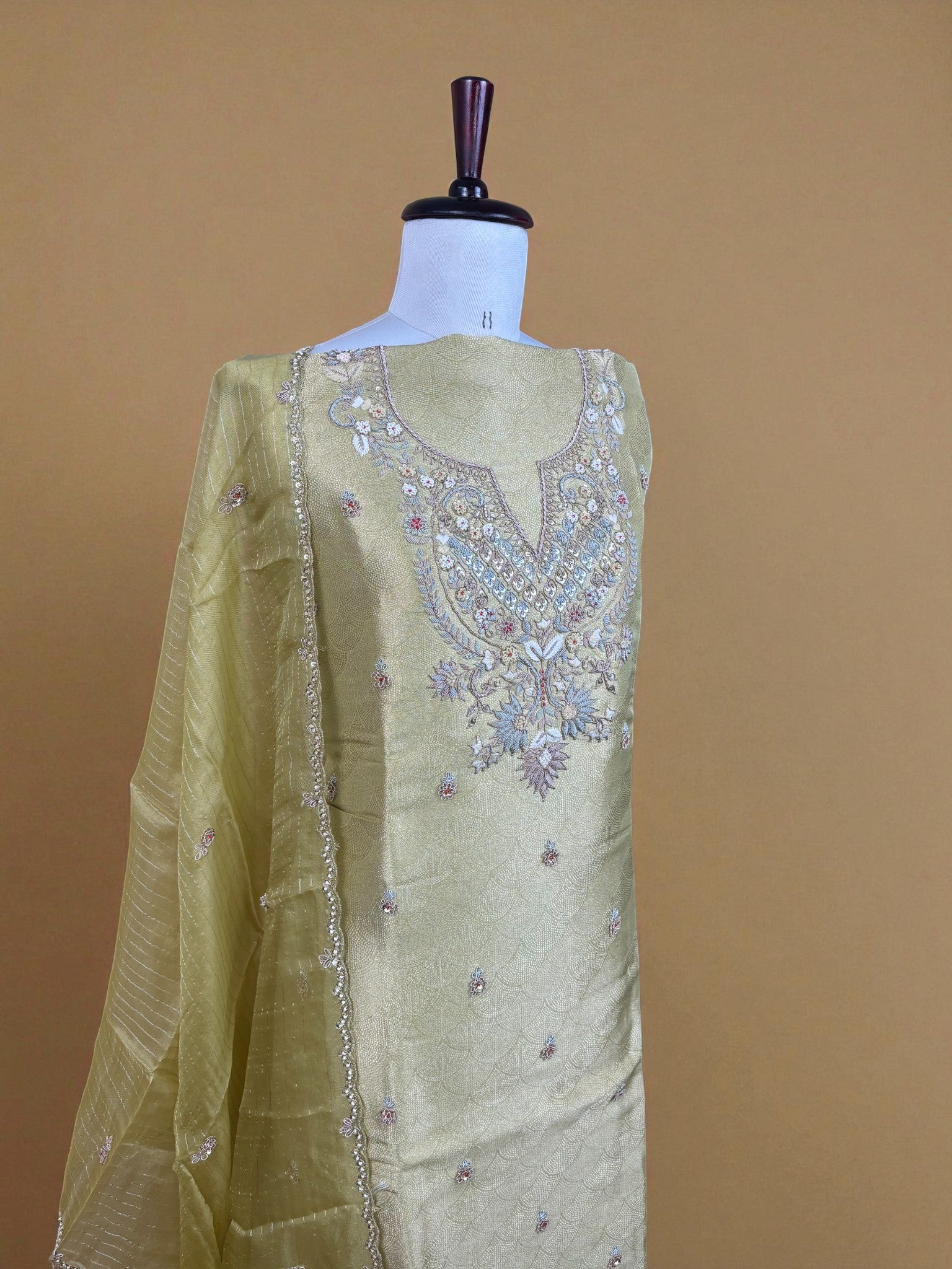 Pure Jacquard Tissue with Zardozi Frenchknot Embroidery Suit