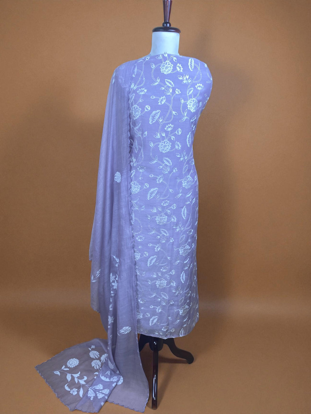 Mulmul Chanderi Floral Thread Work Embroidery Suit