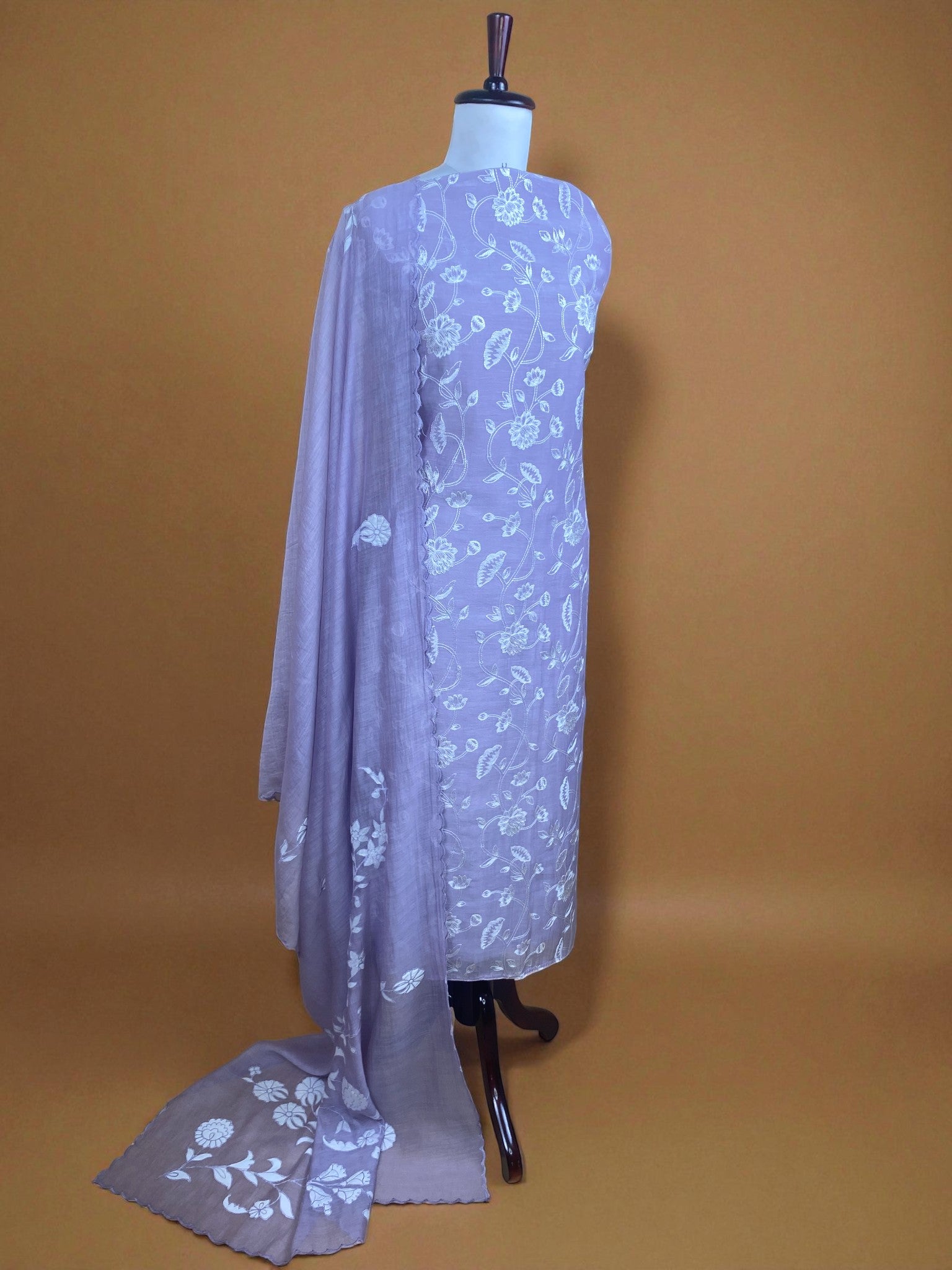 Mulmul Chanderi Floral Thread Work Embroidery Suit