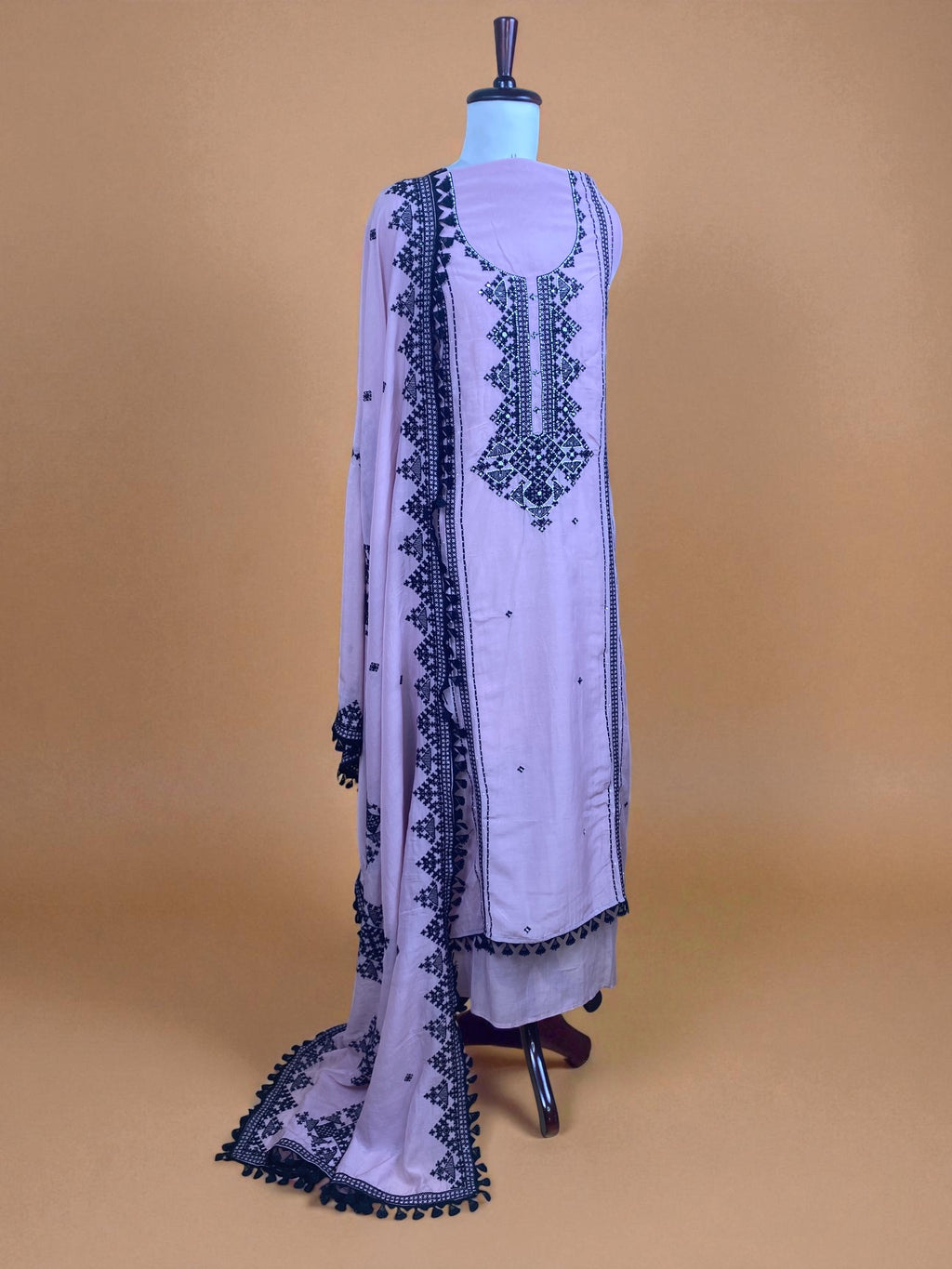 Mulmul Chanderi with Black Embroidery Suit